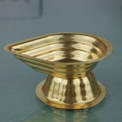 Handcrafted Brass Deepam Diya, Traditional Kuthu Vilakku Samai, Temple Nilavilakku Pital Oil Lamp for Puja & Aarti, Gold, 1 Inch, 1 Piece