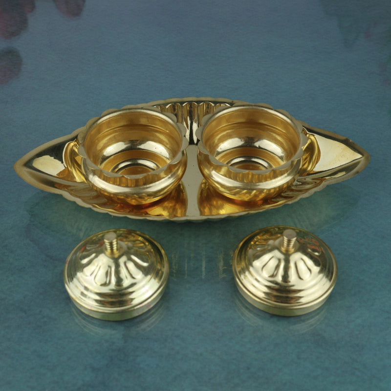 Handcrafted Brass Kumkum Box with Plate, Traditional Pital Haldi Kumkum Holder, Peetal Sindoor Dani Pooja Dabbi, Ethnic Temple Kumkum Choki for Home Decor & Gifts, Gold, 2.5 Inch, 1 Piece