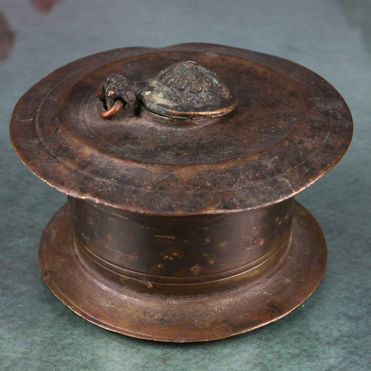 Handmade Brass Ink Pot, Vintage Peetal Kalam Daani Pital Ink Well, Antique Pittal Hitale Writing Ink Pot, Indian Handcrafted Calligraphy Desk Decor, Brown, 2.5 Inch, 1 Piece