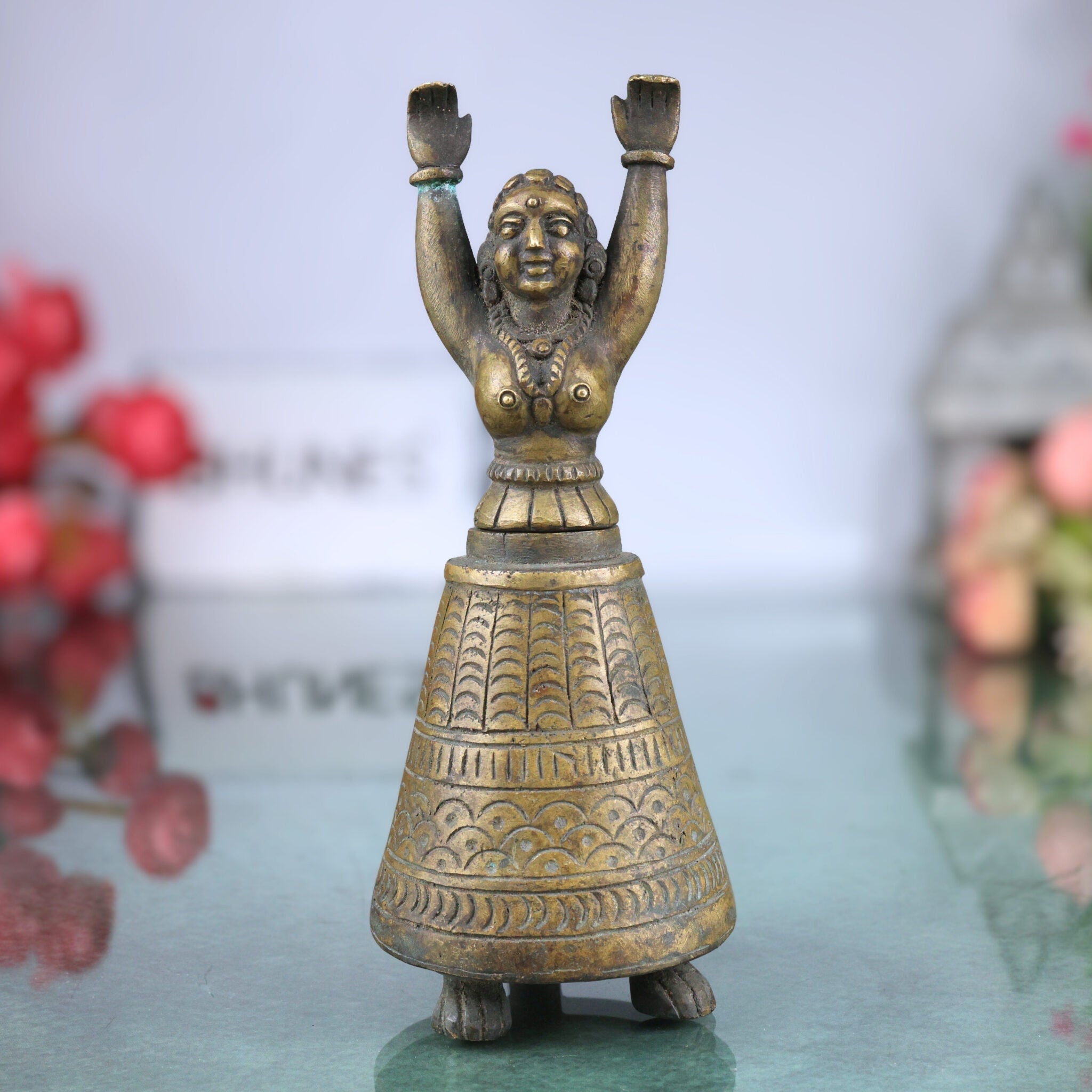 Brass Ink Pot Idol Lady Styled Peetal Pital Dawat Syahi Dani Masidani Likhani Kalash Kalam Dani Vintage Pittal Ink Well Traditional Writing Pot Decorative Collectible, Brown, 6 Inch, 1 Piece