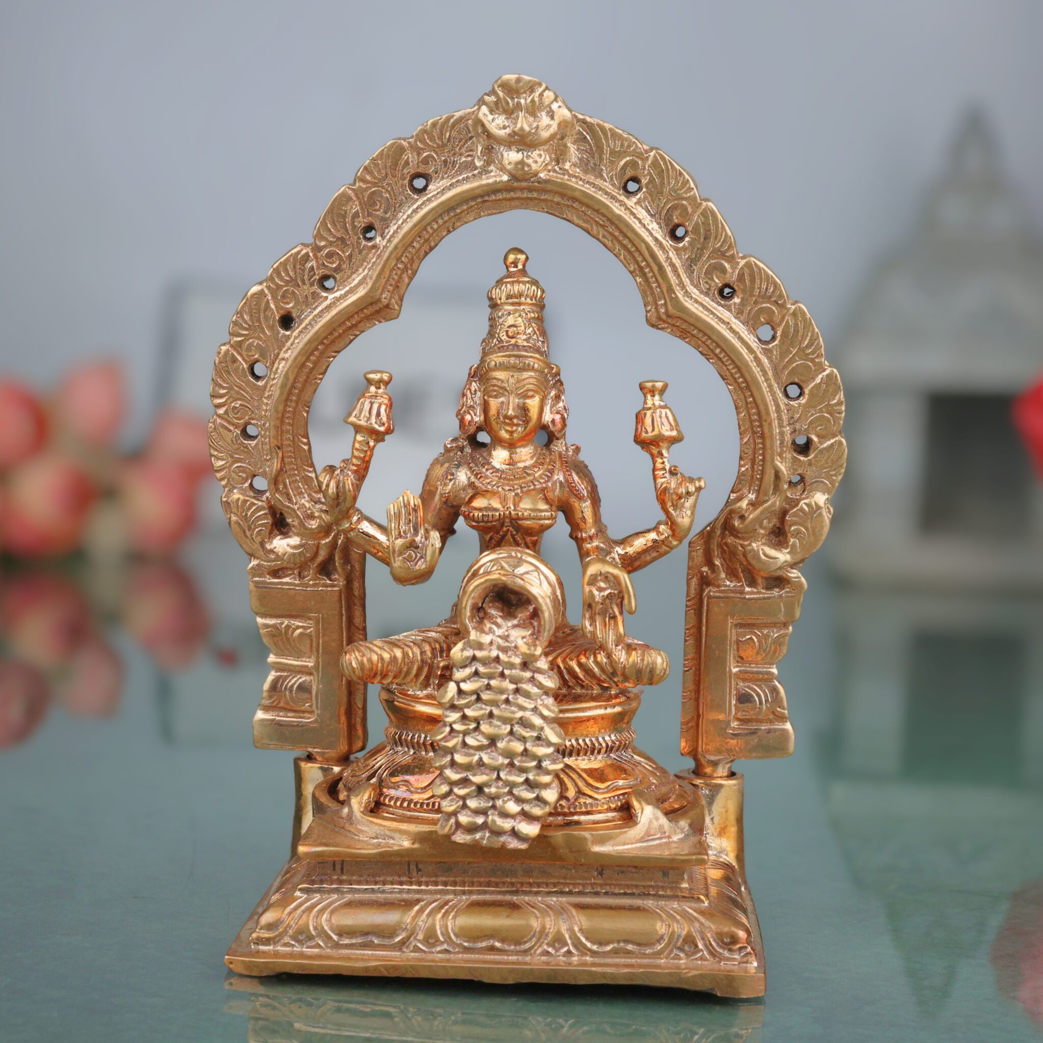 Handcrafted Bronze Mahalakshmi Idol, Panchaloha Shri Devi Thirumagal Kamala Lakshmi Murti, Kansa Kanchu Ashtadhatu South Indian Chola Art Statue, Gold, 5 Inch, 1 Piece
