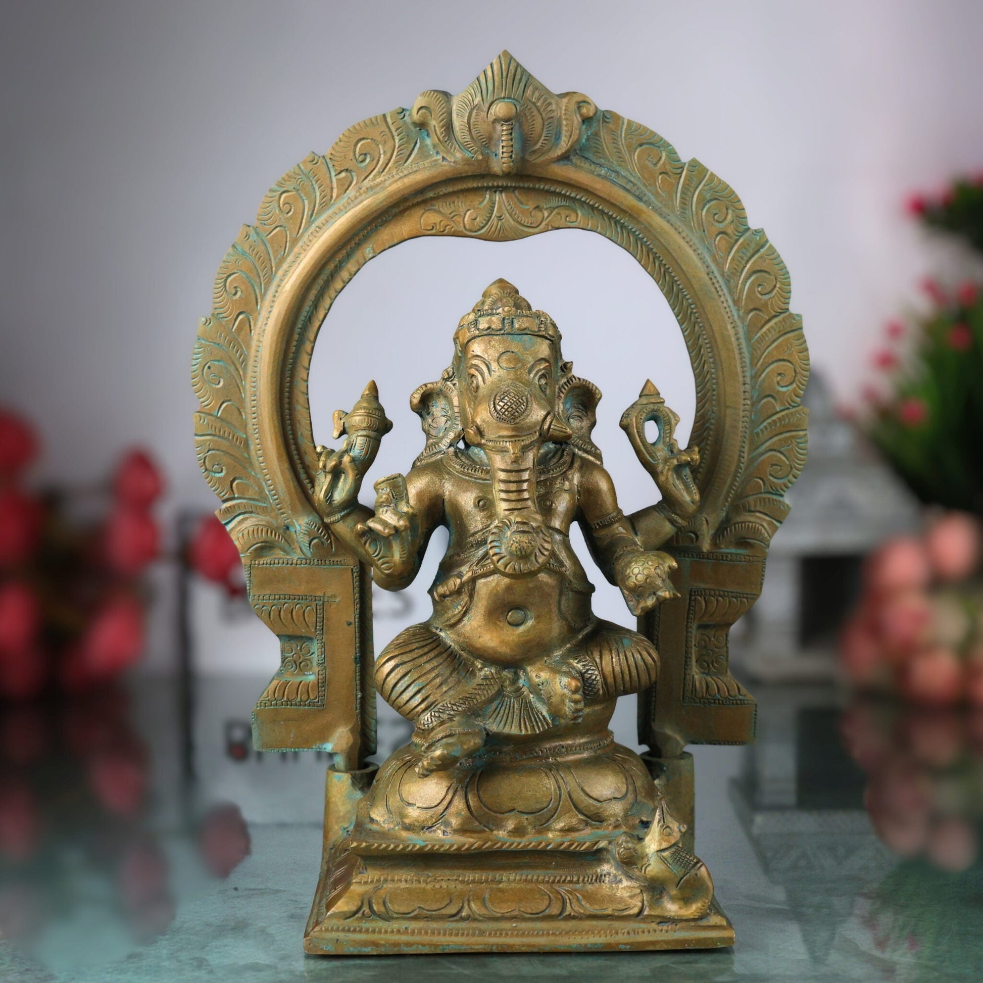 Bronze Ganesha Idol Vinayaka Ganapati Panchaloha Murti, Ekadanta Vighneshwar Lambodara Statue, Handcrafted Kansa Kanchu Panchdhatu South Indian Sculpture for Home & Temple, Brown, 10 Inch, 1 Piece
