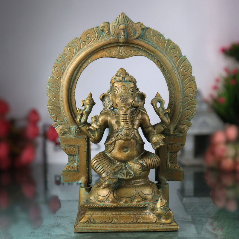 Bronze Ganesha Idol Vinayaka Ganapati Panchaloha Murti, Ekadanta Vighneshwar Lambodara Statue, Handcrafted Kansa Kanchu Panchdhatu South Indian Sculpture for Home & Temple, Brown, 10 Inch, 1 Piece