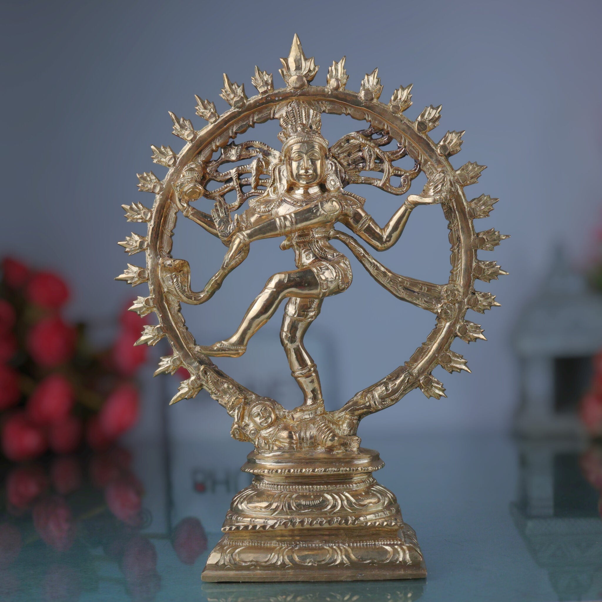 Bronze Nataraja Natarajar Nataraj Thandava Murti Cosmic Dancer Shiva Idol | Panchaloha Chola Art Natesa Rudra Nataraja Sculpture for Home Temple Decor, Gold, 9 Inch, 1 Piece
