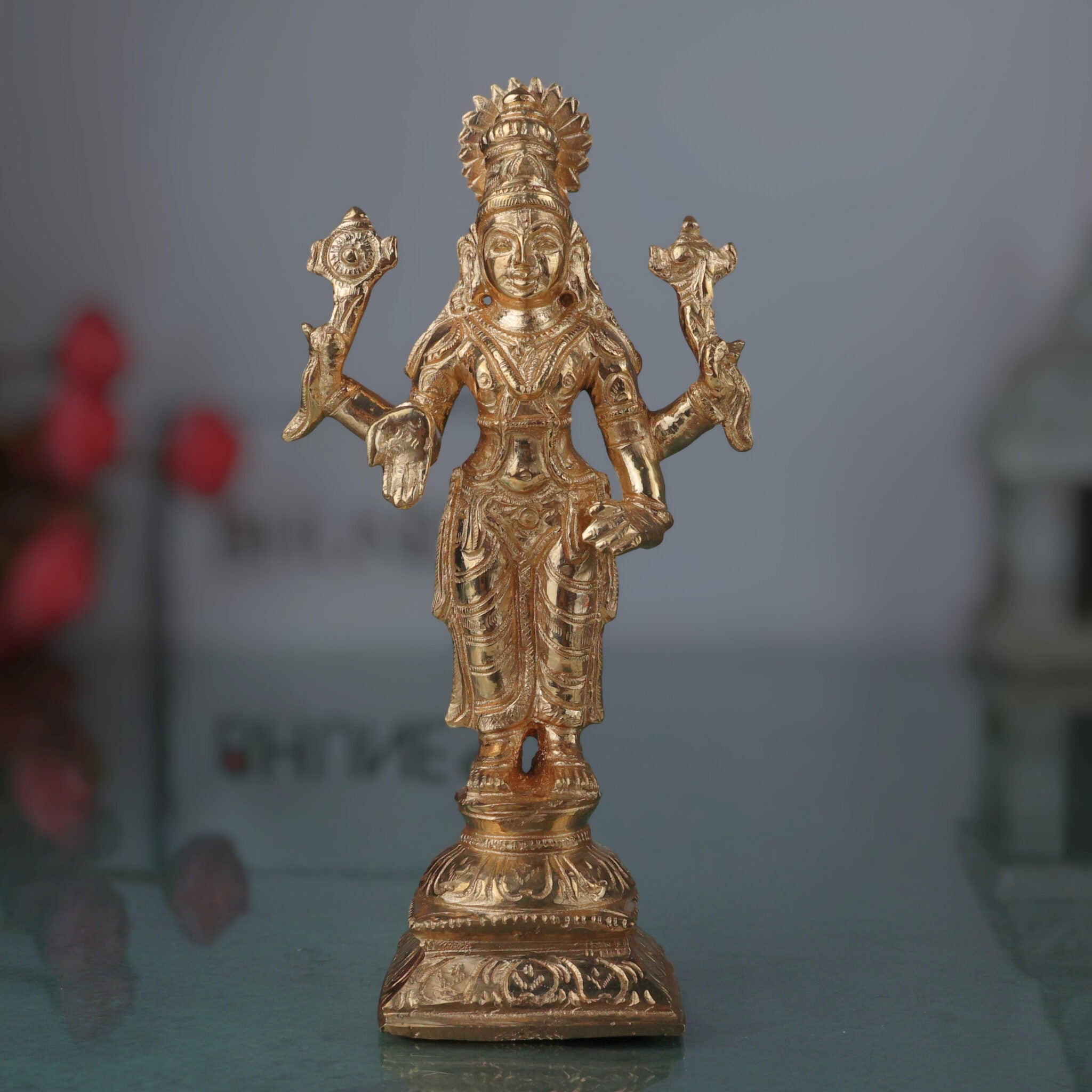 Bronze Vishnu Narayana Idol – Panchaloha Inspired Govinda Madhava Achyuta Padmanabha Murti for Home Temple, Spiritual Decor & South Indian Chola Art Craftsmanship, Gold, 6.5 Inch, 1 Piece