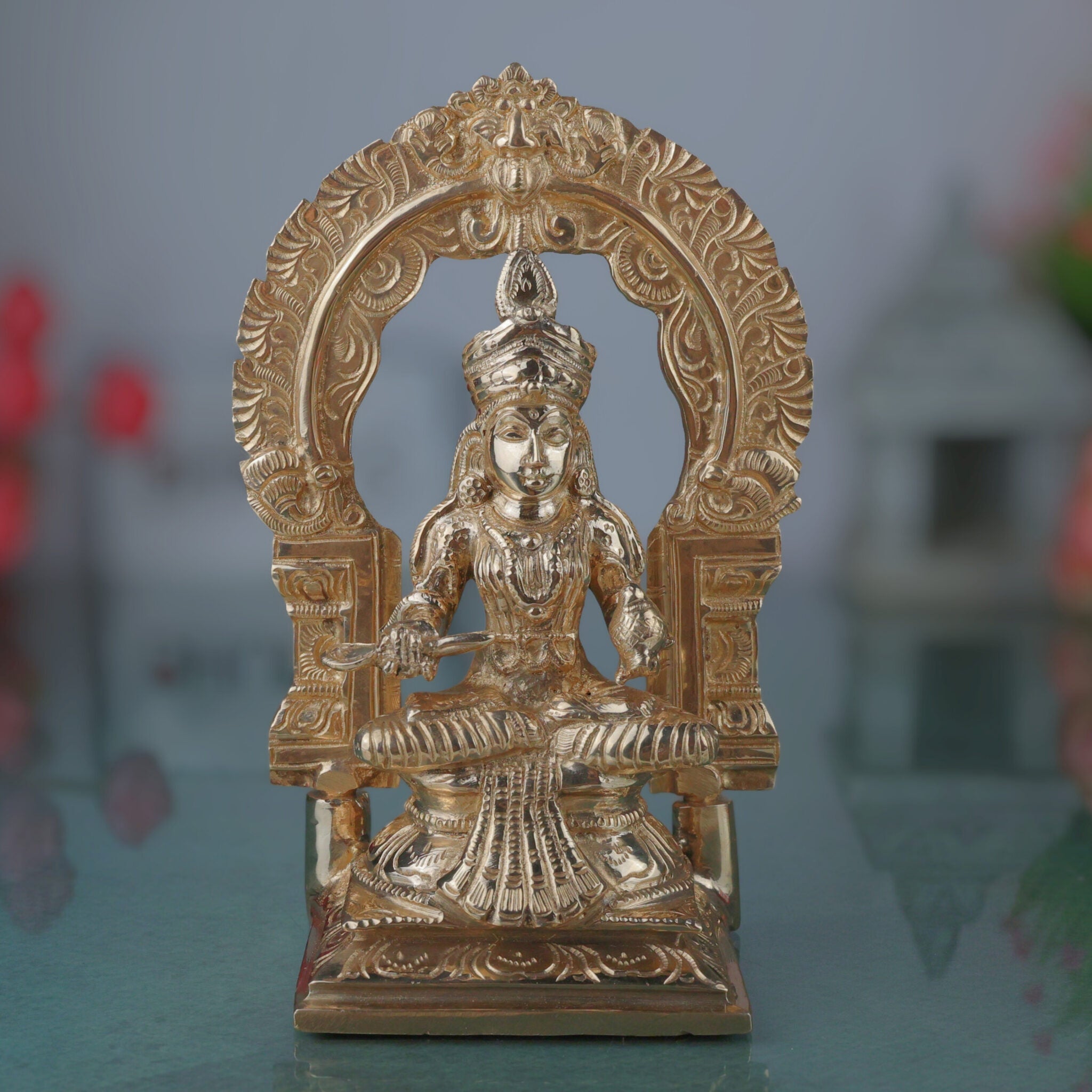 Bronze Annapurneshwari Annapurna Devi Idol | Traditional Panchaloha South Indian Parvati Sculpture for Home Temple Decor, Gold, 7 Inch, 1 Piece