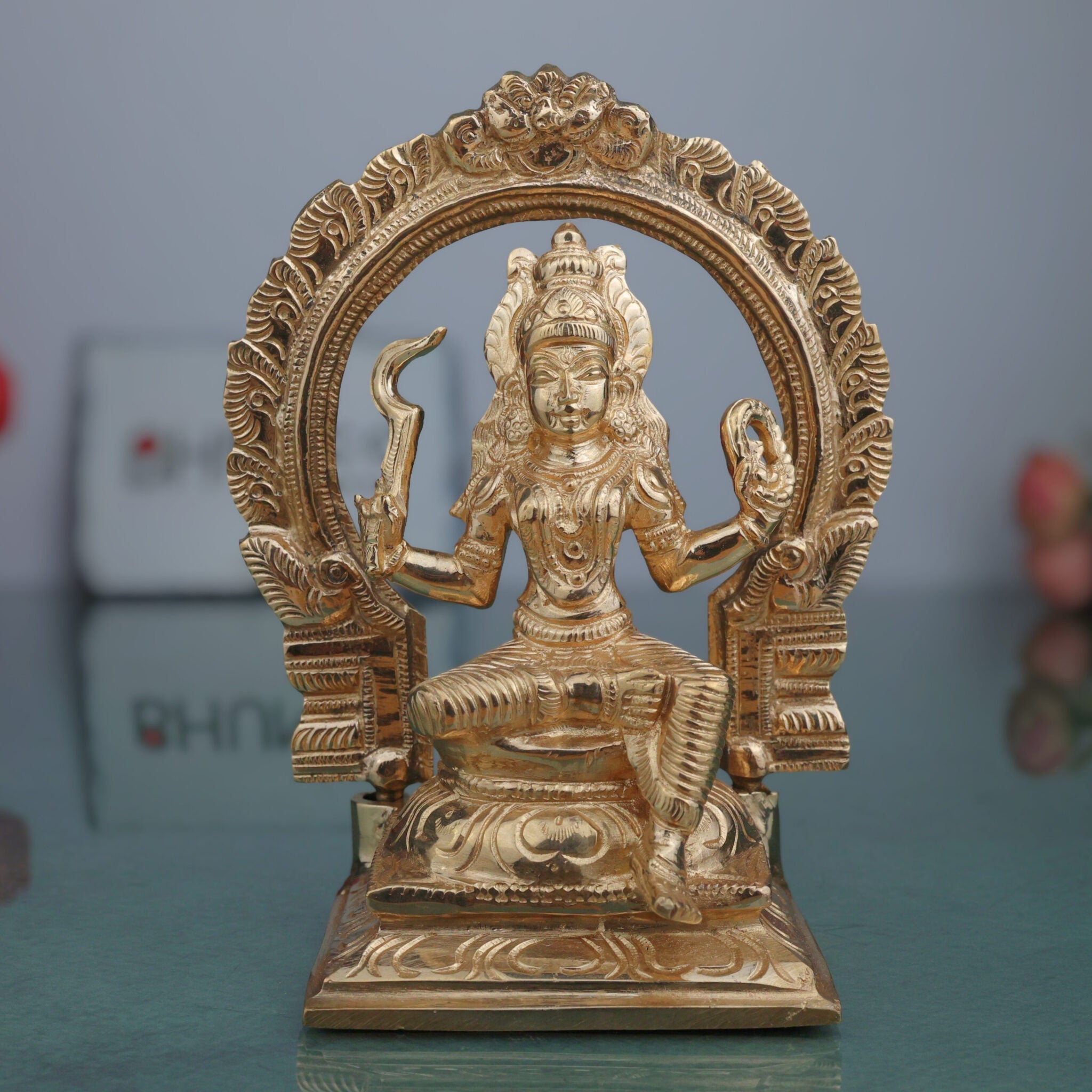 Handcrafted Bronze Bhagawathi Kali Idol | Mahakali Bhadrakali Shyama Dakshina Kali Panchaloha Chola Art Temple Sculpture, Gold, 6 Inch, 1 Piece