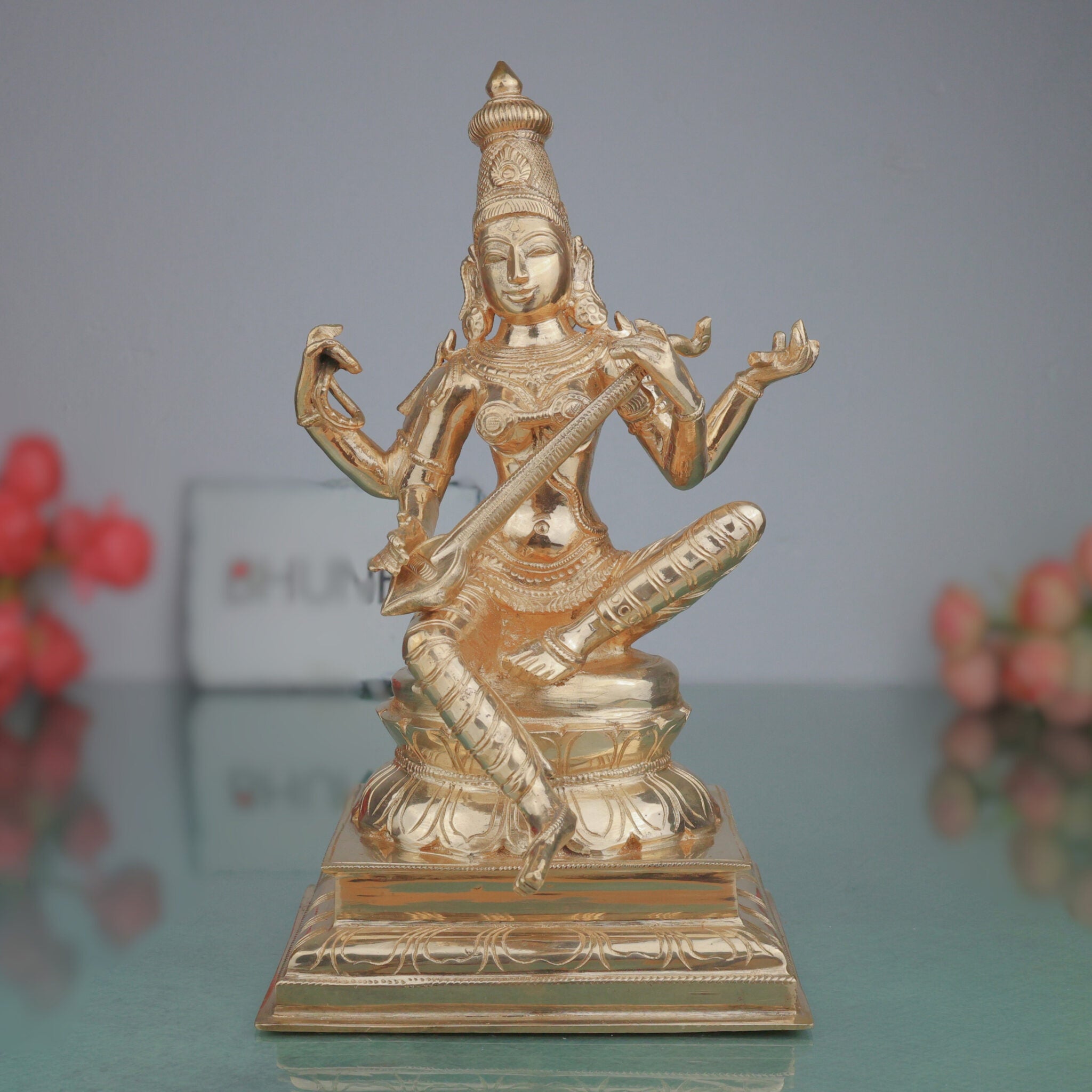 Handcrafted Bronze Saraswathi Idol, Goddess Saraswati Saraswathi Sharada Vagdevi Vani Bharati, Veena Pustaka Dharini Chola Art Murti for Pooja Temple Decor, Gold, 10 Inch, 1 Piece