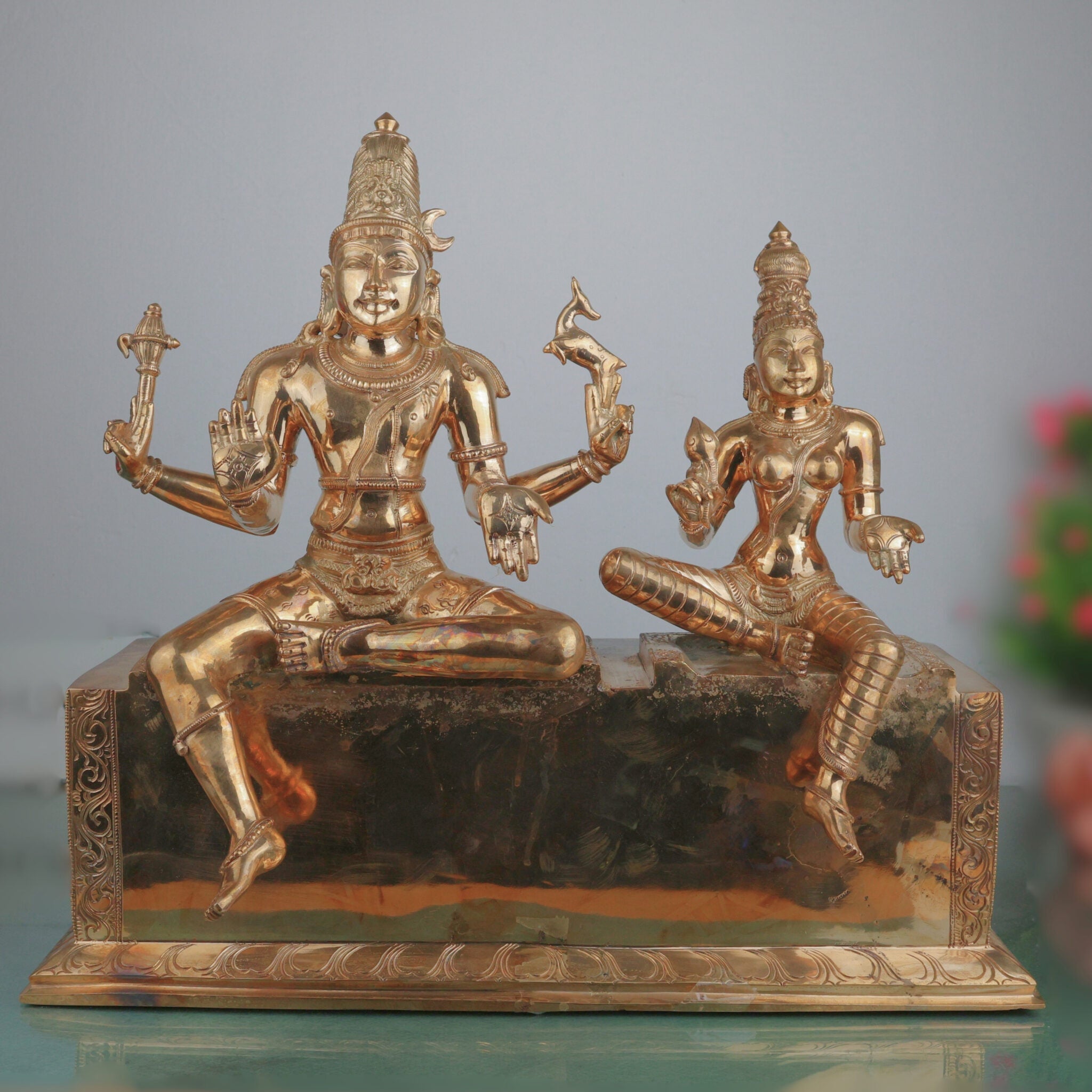 Handcrafted Bronze Shiva Parvati Idol Umamaheshwara Gauri Shankar Shiv Shakti Vigraham Chola Art South Indian Temple Sculpture, Gold, 16.5 Inch, 1 Piece