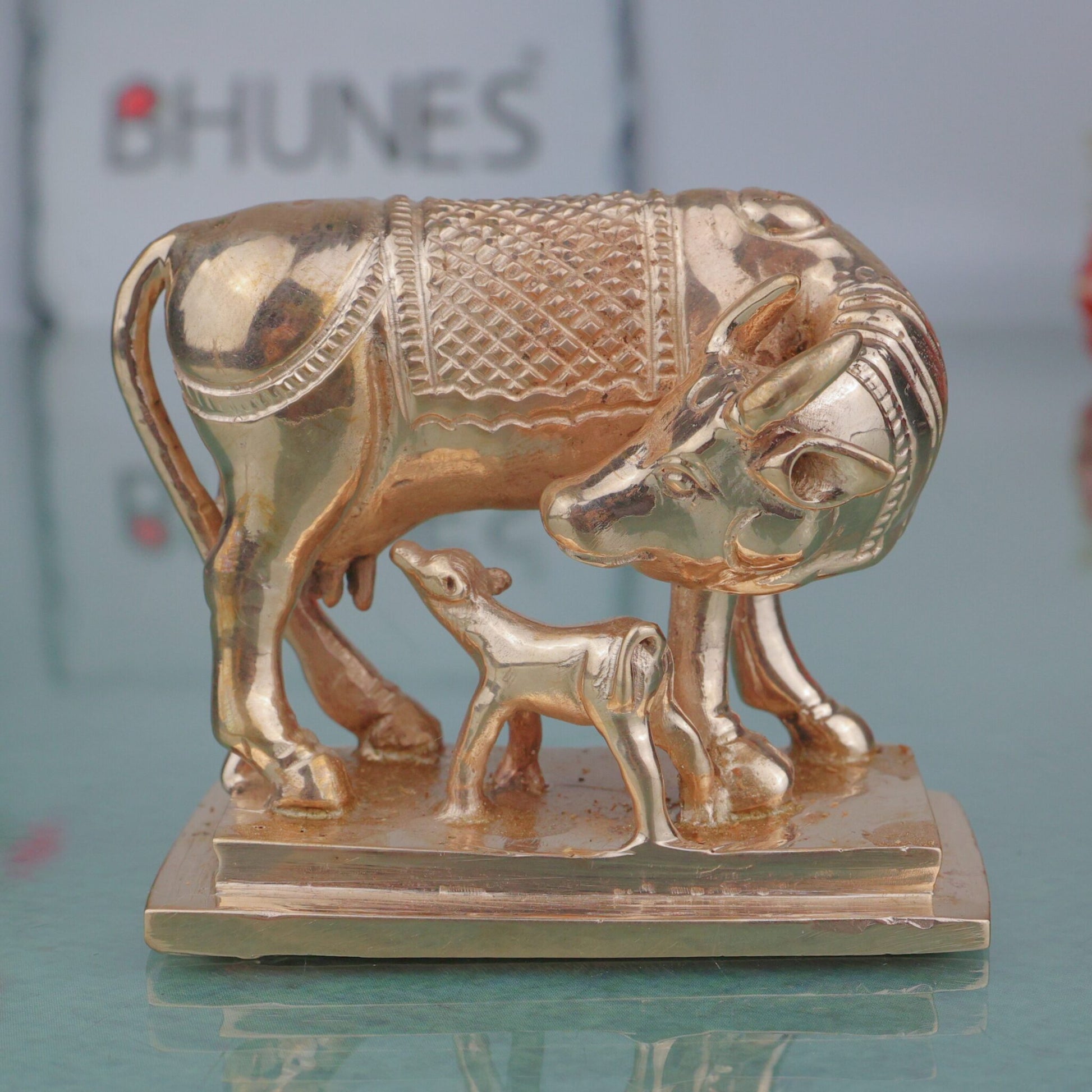 Bronze Kamadhenu Gomata Surabhi Gou Mata Dhenu Lakshmi Cow Idol, Handcrafted Kanchu Panchaloha Style Kamadenu Sculpture for Home Temple Vastu Decor, Gold, 2.5 Inch, 1 Piece