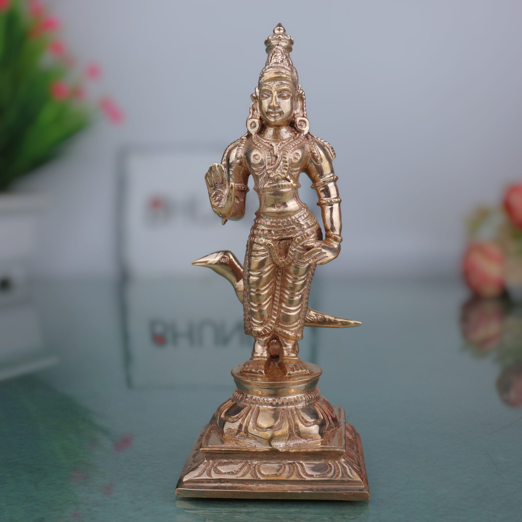 Bronze Shani Dev Idol, Shanishwara Murti, Shanidev Statue, Shanaishchara Swamy Vigraham, Saneeswara Silai for Home Temple, Vastu, Pooja & Spiritual Decor, Gold, 5 Inch, 1 Piece