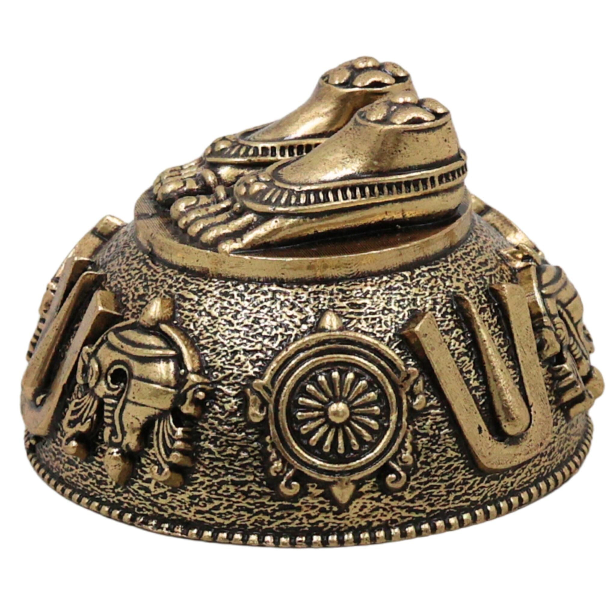 Brass Balaji Charan Paduka Idol, Lord Venkateswara Srinivasa Govinda Perumal Tirupati Tirumala Sacred Footprint for Puja & Home Mandir, Gold, 1 Inch, 1 Piece