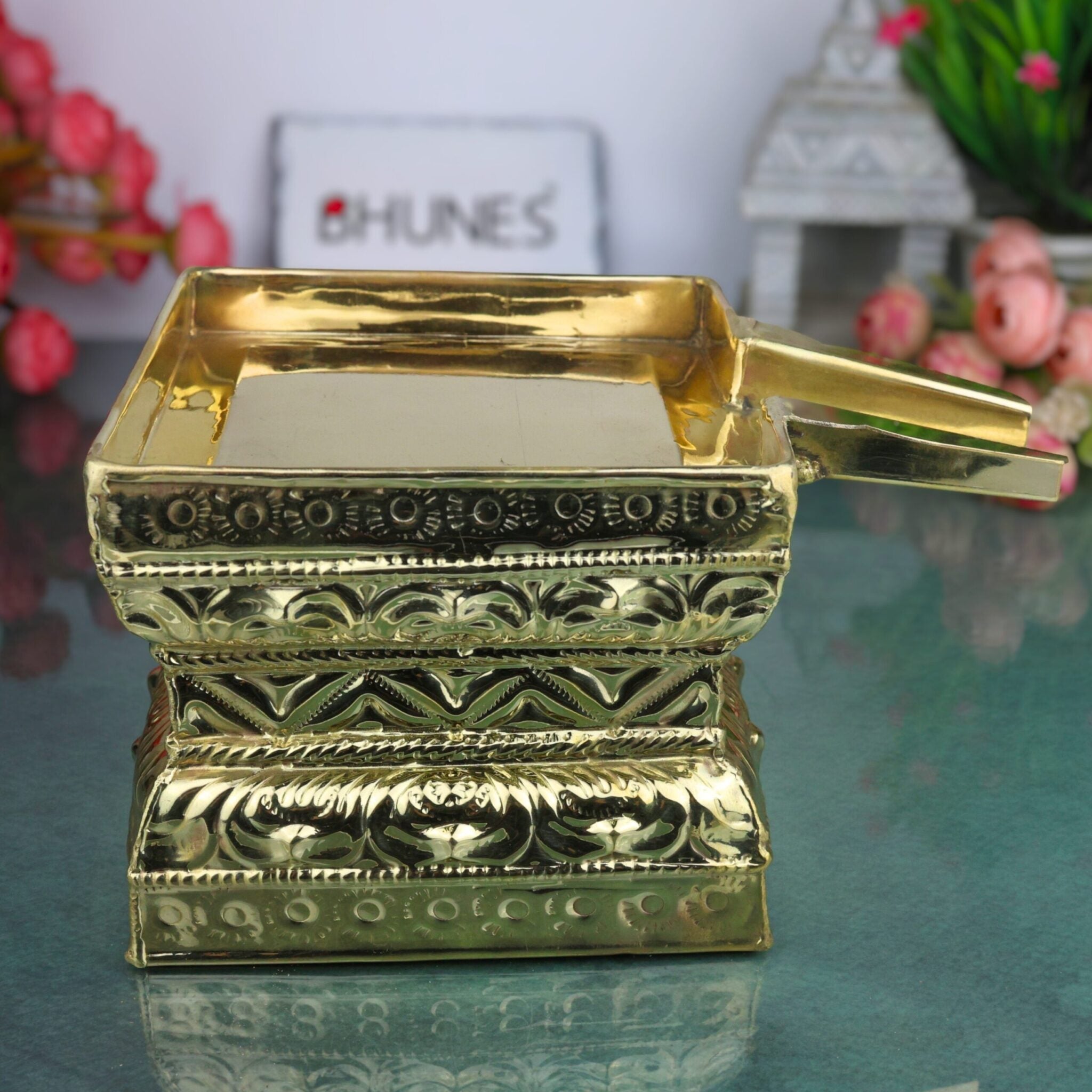 Brass Abhisheka Patra for Shiva Abhishekam, Mahadev Shankar Lingabhishek Pooja Vessel Kalash Patram, Gold, 4.5 Inch, 1 Piece