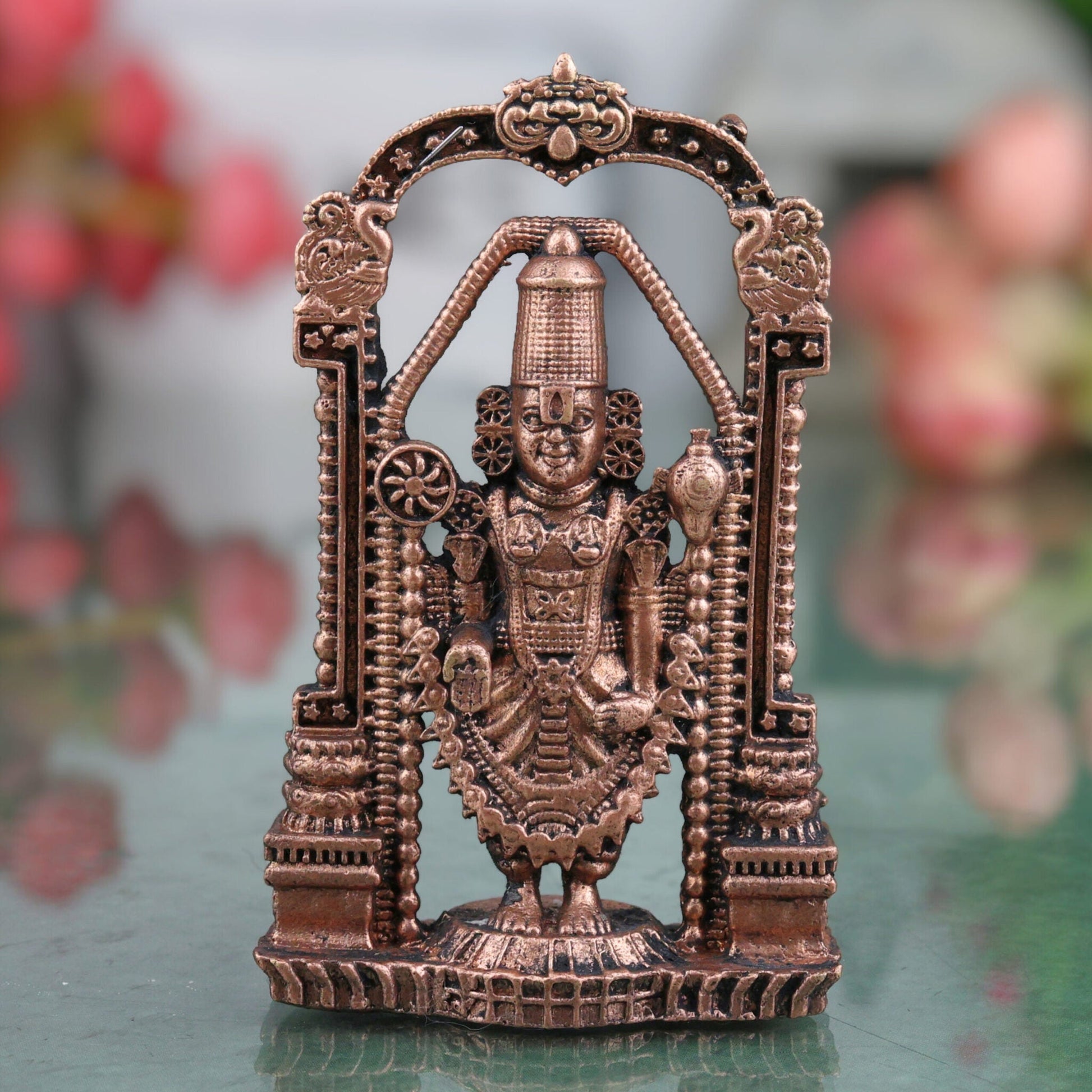 Copper Venkateshwara Balaji Sculpture, Handcrafted Sri Srinivasa Tirupati Perumal Govinda Tamraloha Vigraham for Home Puja Decor, Brown, 2.36 Inch, 1 Piece