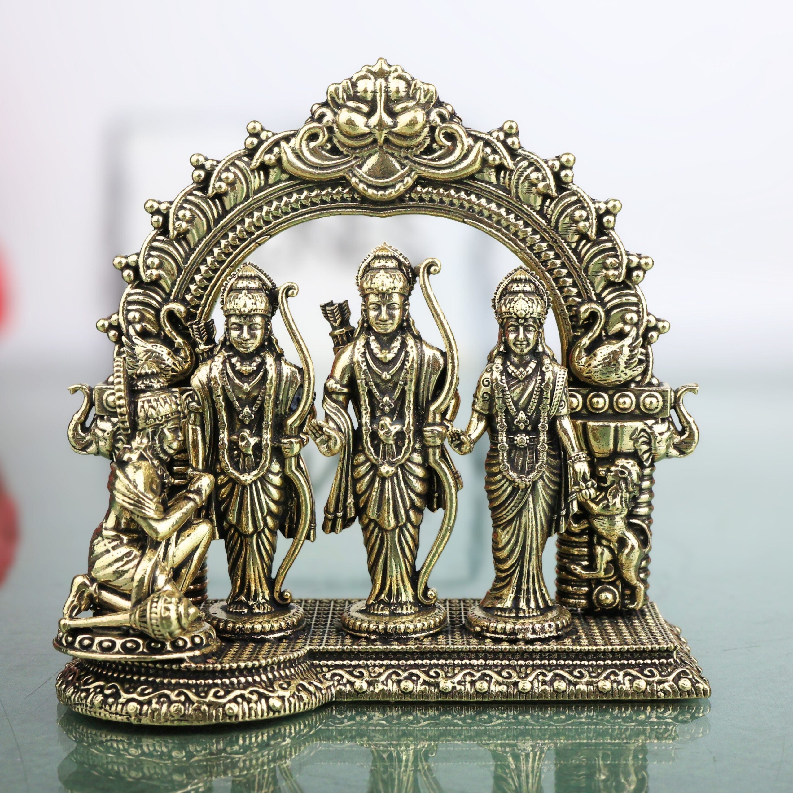 Brass Ram Darbar Murti, Handcrafted Shri Ram Parivar Idol with Sita Lakshman Hanuman, Traditional Pooja Vigraha for Home Mandir & Sacred Decor, Gold, 4 Inch, 1 Piece
