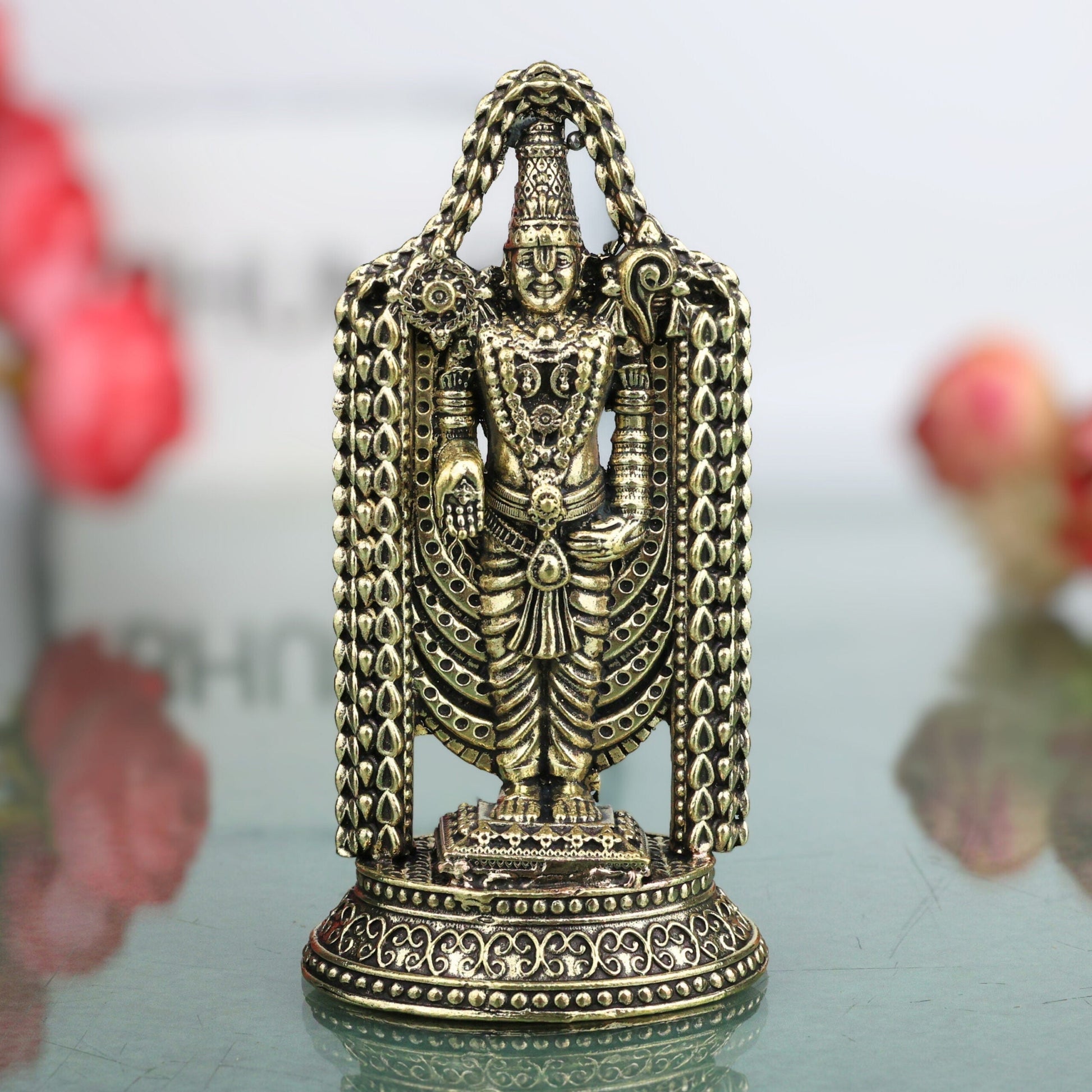 Brass Venkateshwara Balaji Idol, Handcrafted Tirupati Balaji Srinivasa Govinda Murti for Pooja, Home Decor & Gifting, Gold, 3.5 Inch, 1 Piece