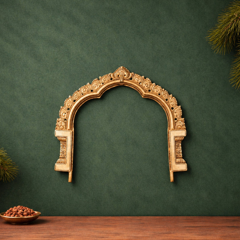 Brass Prabhavali Arch Peetal Pital Pittalai Prabhamandala Makara Torana Deity Back Halo Frame for Murti Vigraha Mandir Pooja Decor, Gold, 7 Inch, 1 Piece