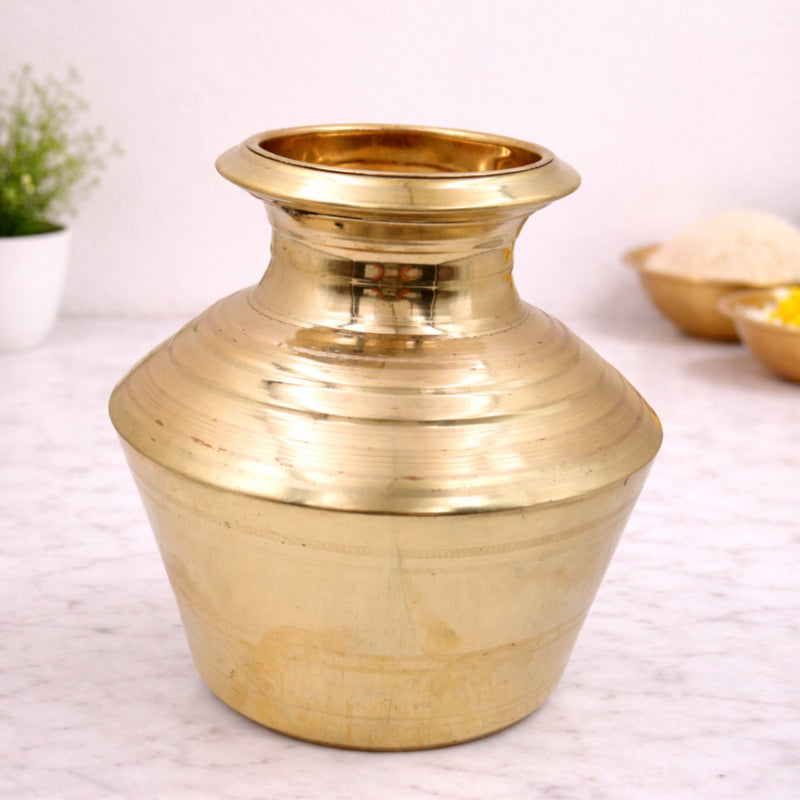 Kalash Water Pot Kamandalu Kumbha Jal Patra Purna Kalasha Mangala Kalash Panchaloha Brass Ritual Vessel Puja Kalasam Temple Kumbham Teertha Patra Ghata Lota Abhishekam Kalash Hindu Puja Vessel , Gold, 10 Inch, 1 Piece