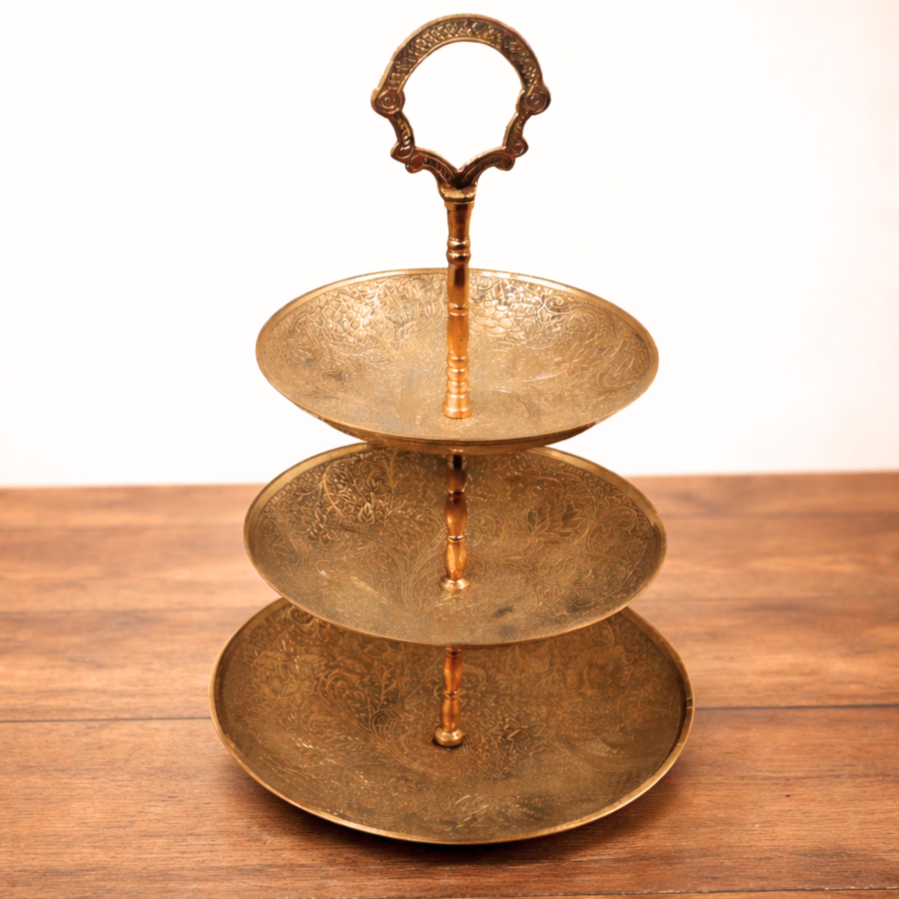 Brass Fruit Bowl, Peetal Fruit Basket, Decorative Dry Fruit Serving Bowl,  Offering Bowl for Dining Table, Gold, 15.5 Inch, 1 Piece