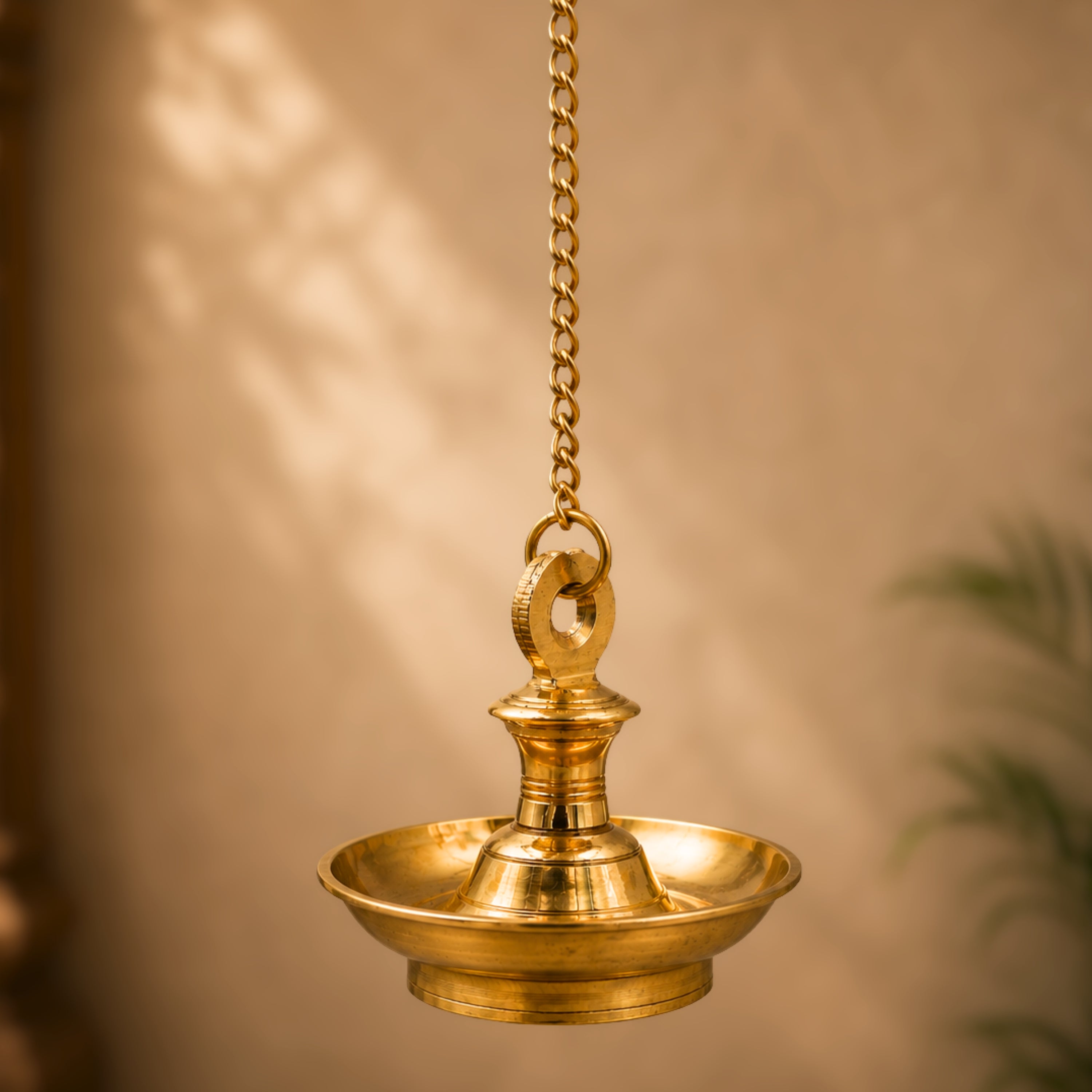 Brass Hanging Lamp Kerala Vilakku Thooku Vilakku Hanging Diya Deepam Deepak Peetal Pital Pittal Temple Pooja Hanging Oil Lamp Traditional South Indian Mandir Chain Hanging Deepa Jyoti Lamp Home Decor Vastu Lamp, Gold, 7 Inch, 1 Piece