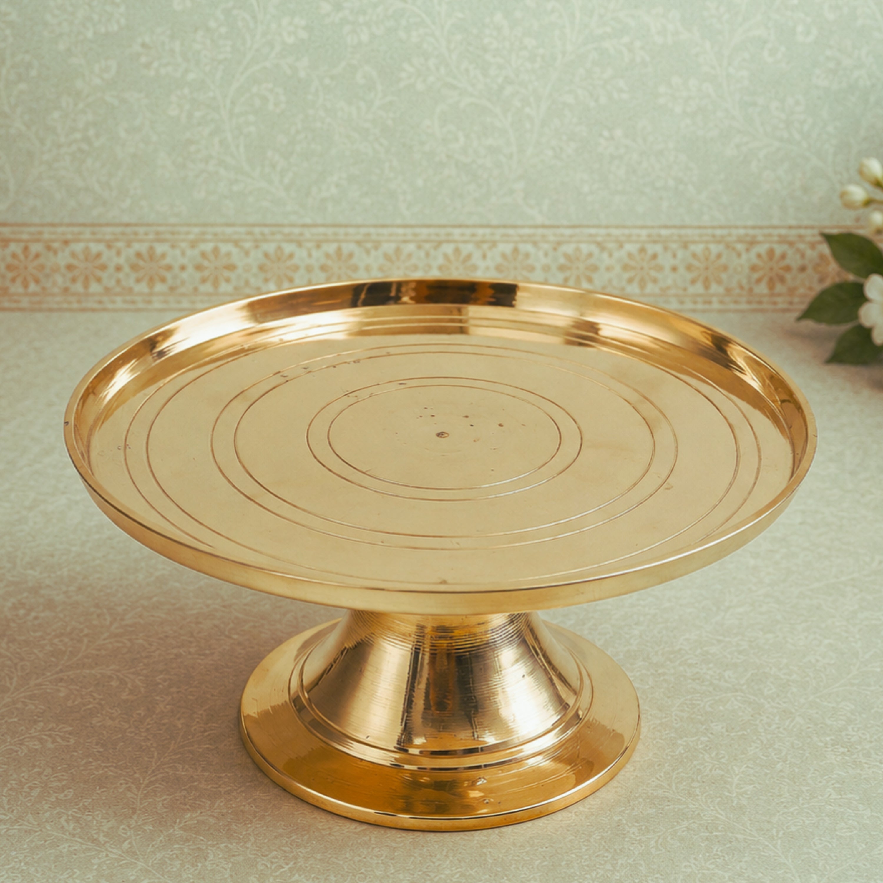 Brass Round Pooja Stand Chowki Peetham Singhasan Circular Idol Display Base Peetal Pittal Hittale Murti Asana Pedestal for God Idol Diya Urli Temple Mandir Decor, Gold, 3 Inch, 1 Piece