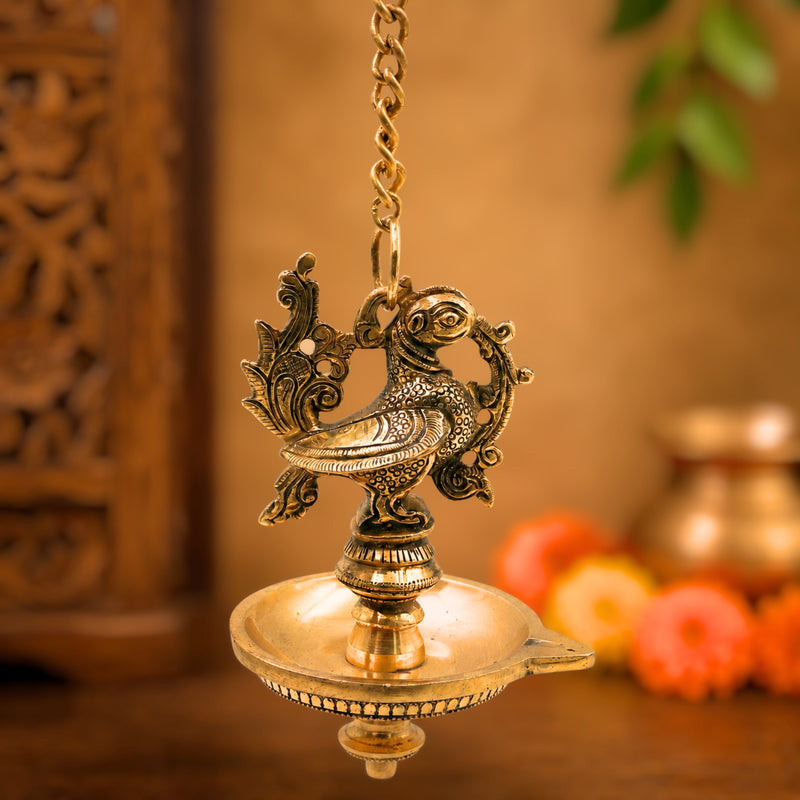 Brass Hanging Lamp for Pooja, Traditional Thooku Vilakku Hanging Deepam, Kerala Nilavilakku Style, Peetal Pital Pittal Oil Lamp for Home Mandir Decor, Gold, 20.5 Inch (Including Chain), 1 Piece
