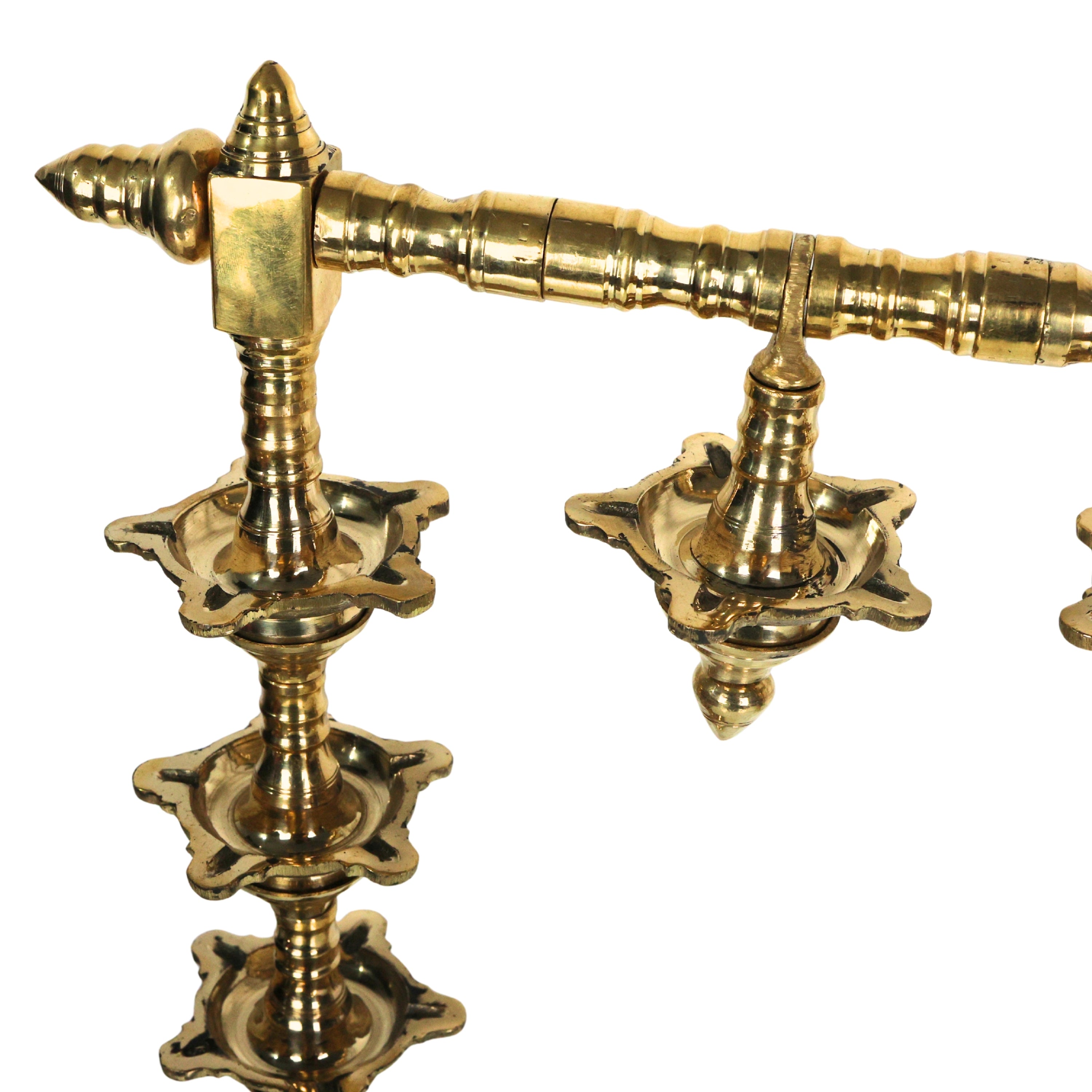 Brass Lamp Stand Deepa Stambh Kuthu Vilakku Nilavilakku Samai Pooja Deepam Stand Traditional Peetal Pittalai Vilakku Diya Stand Temple Lamp Stand Heavy Brass Akhand Jyot Pooja Lamp Stand 56 cm, Gold, 22 Inch, 1 Piece