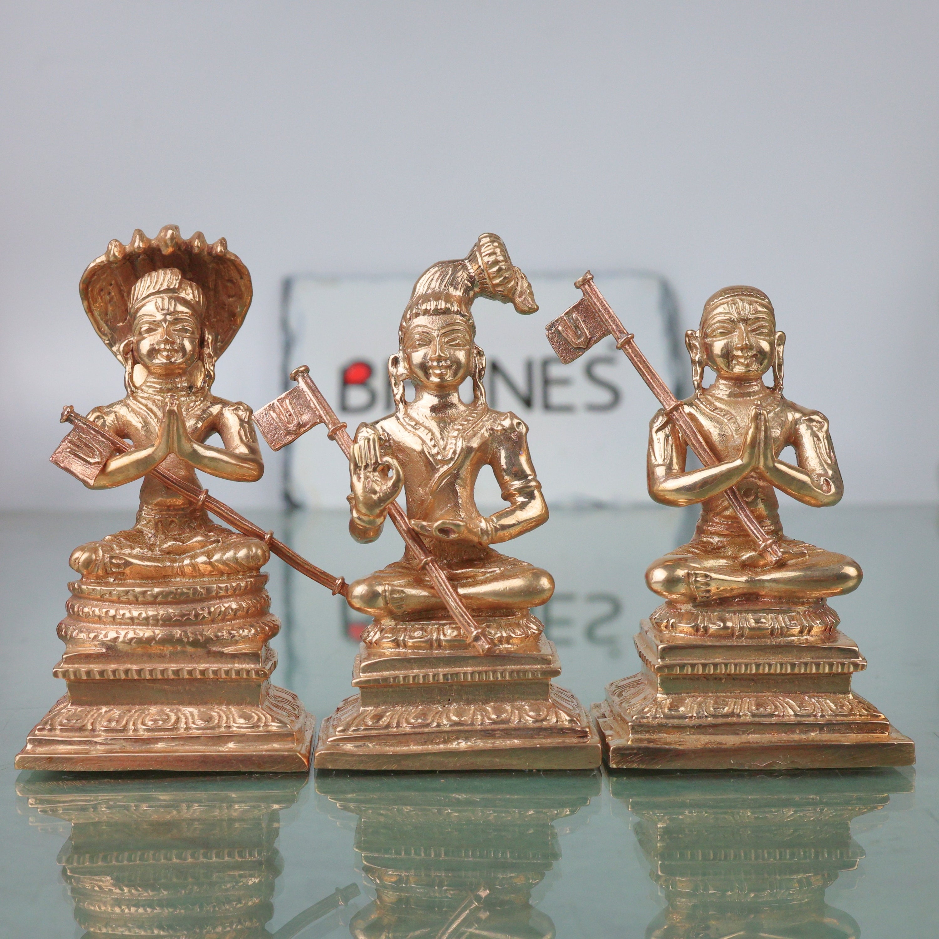 Bronze Manavala Mamunigal Nammalvar Ramanuja Idol Set Sri Vaishnava Acharya Murti Varavara Muni Satakopa Yatiraja Panchaloha Style Pooja Mandir Decor, Gold, 3 Inch, 1 Piece