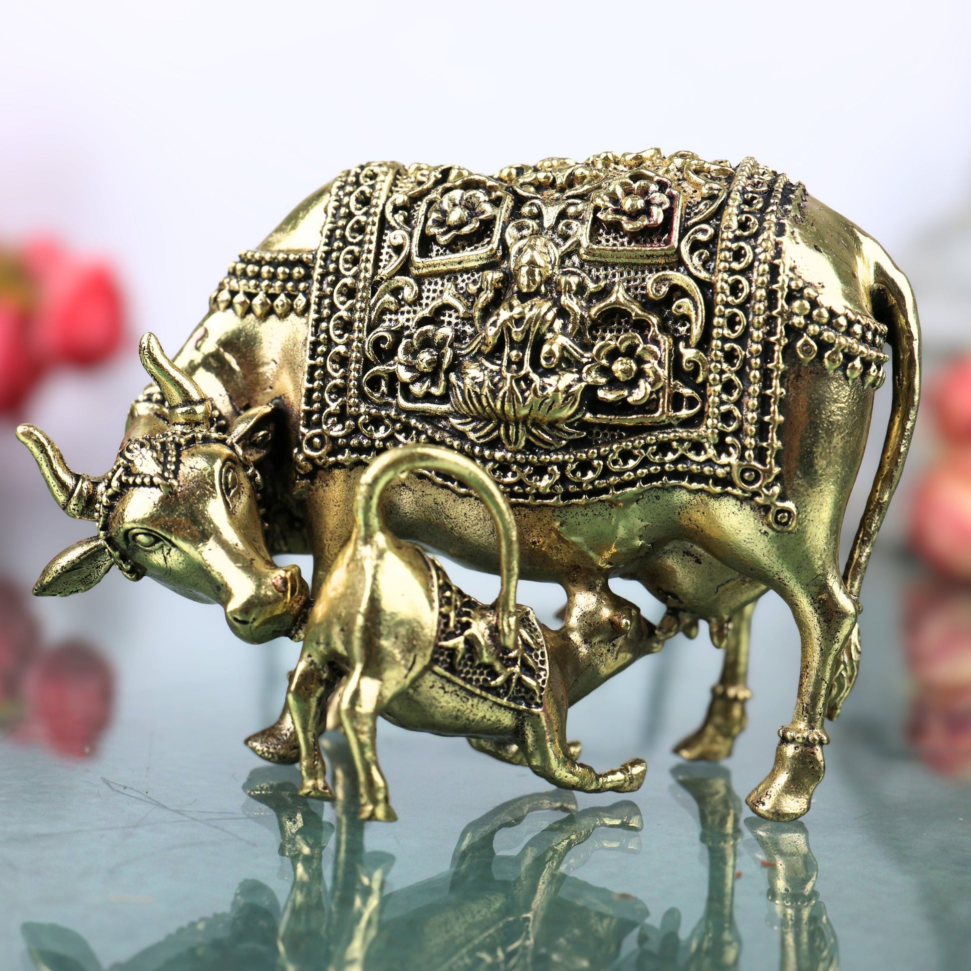 Brass Handcrafted Kamdhenu Gomata Idol for Pooja, Vastu, Home Decor & Traditional Spiritual Gifting, Gold, 3 Inch, 1 Piece