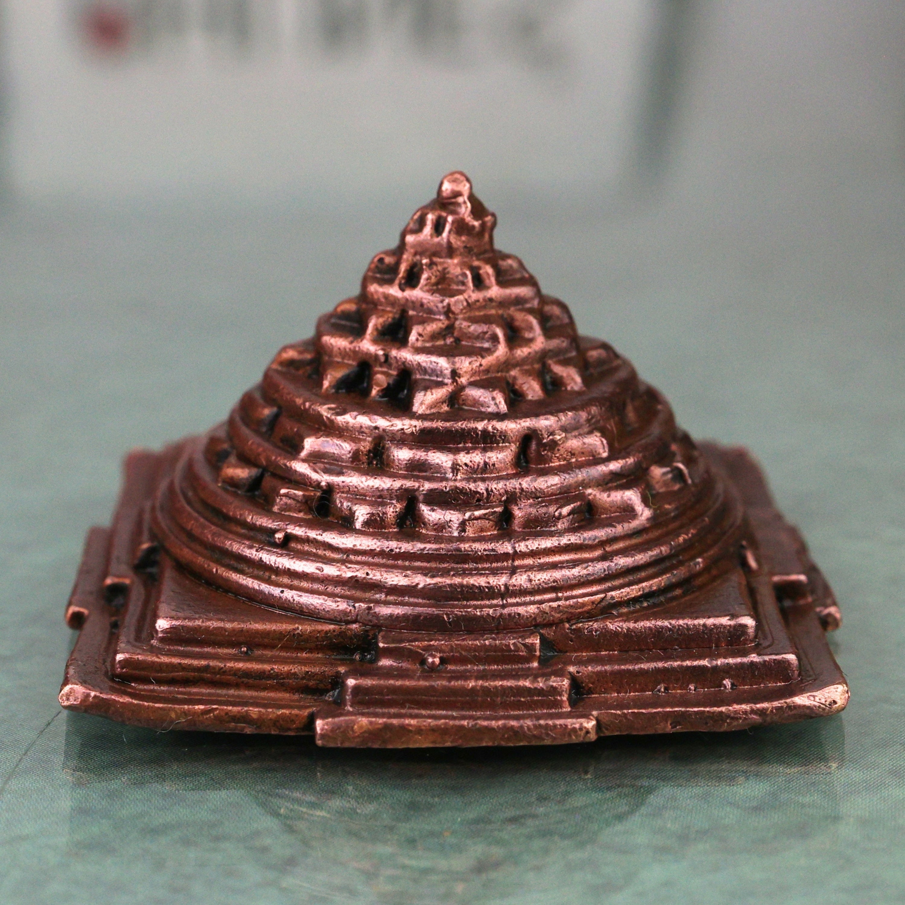 Handcrafted Copper Sree Yantra Sri Meru Shri Chakram for Vastu Pooja Meditation Wealth Prosperity Decor, Brown, 1 Inch, 1 Piece