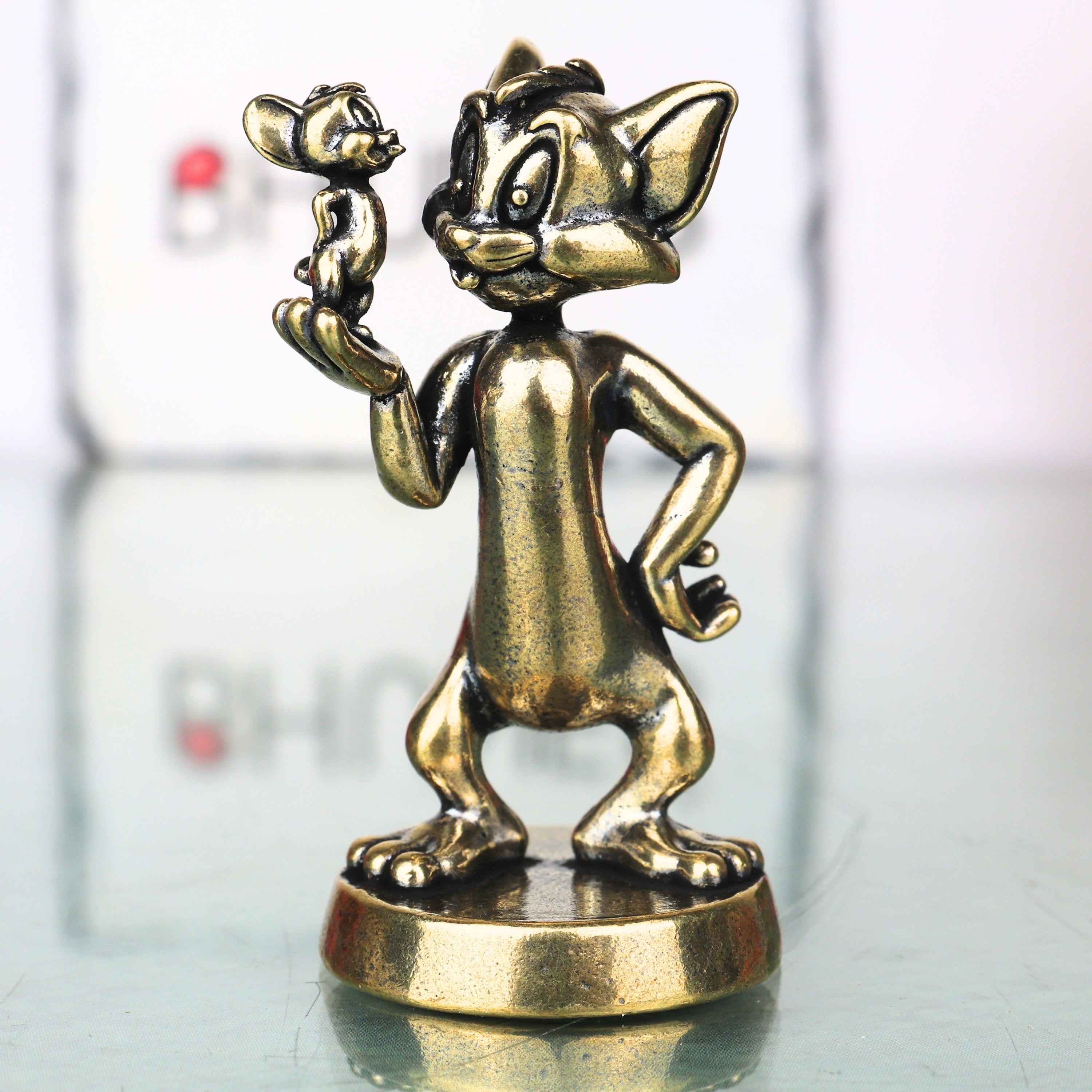 Brass Tom And Jerry Table Decorative Showpiece Handcrafted Cartoon Collectible Home Decor Gift Figurine, Gold, 2 Inch, 1 Piece