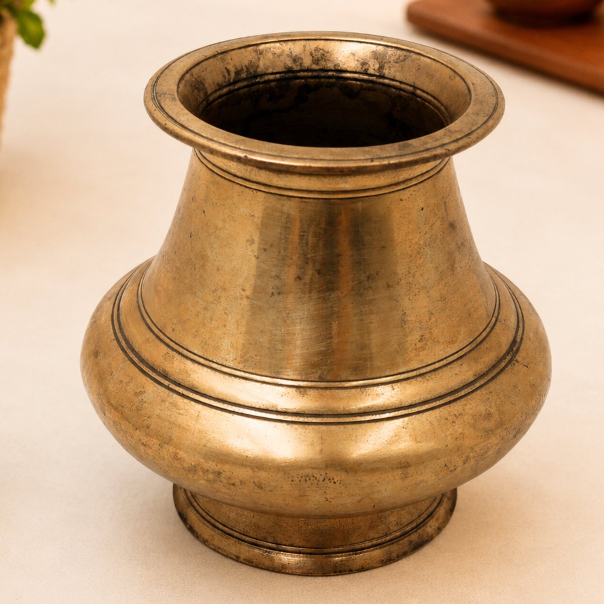 Brass Vintage Chambu Lota Kalash Handcrafted Traditional Chola Purna Kumbha for Pooja, Vastu & Gifting, Gold, 5 Inch, 1 Piece