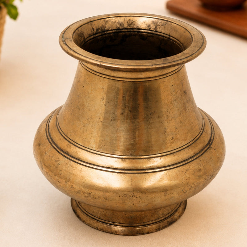 Brass Vintage Chambu Lota Kalash Handcrafted Traditional Chola Purna Kumbha for Pooja, Vastu & Gifting, Gold, 5 Inch, 1 Piece