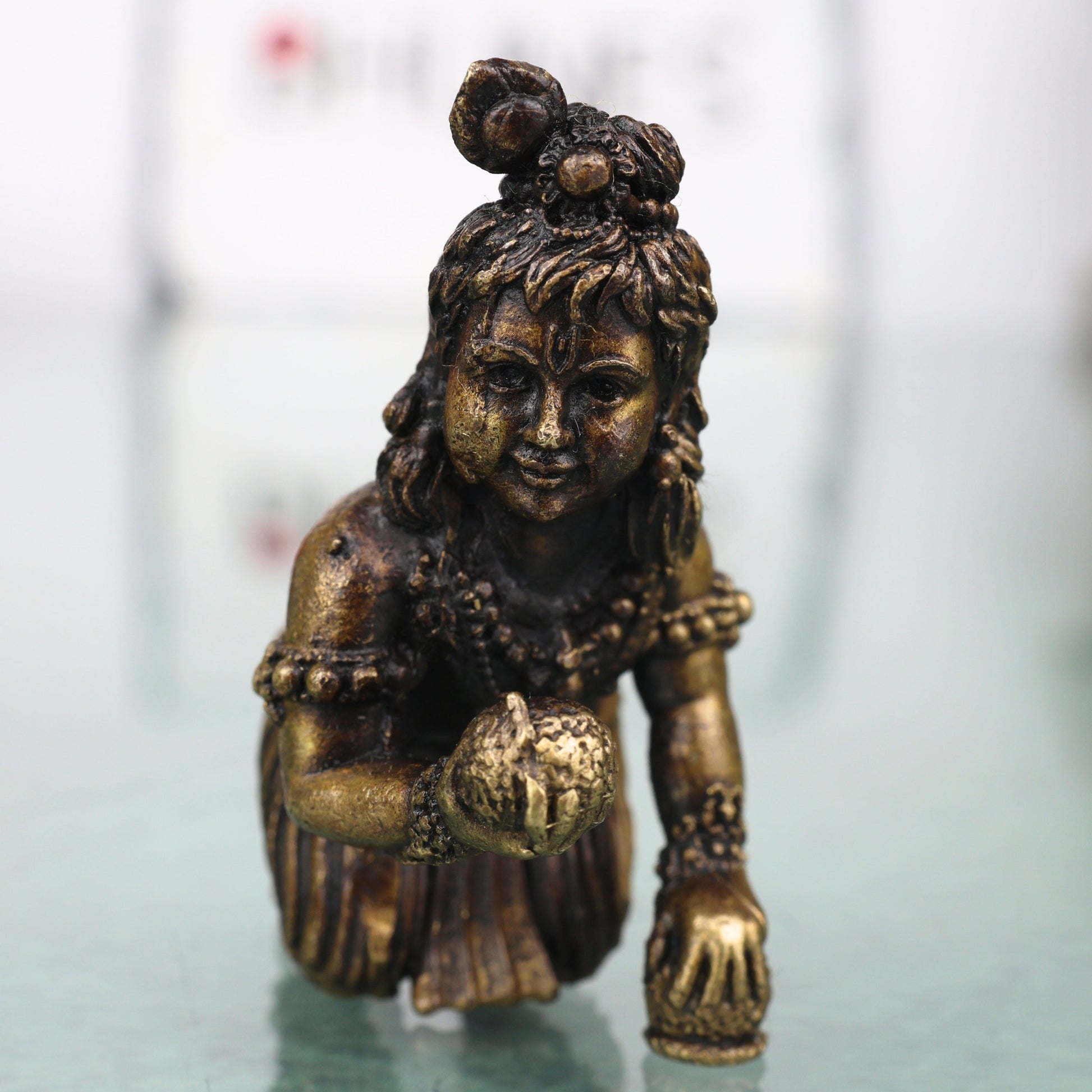 Brass Laddu Gopal Idol Handcrafted Bala Krishna Gopal Murti for Pooja, Home Temple Decor & Spiritual Gifting, Gold, 1.5 Inch, 1 Piece