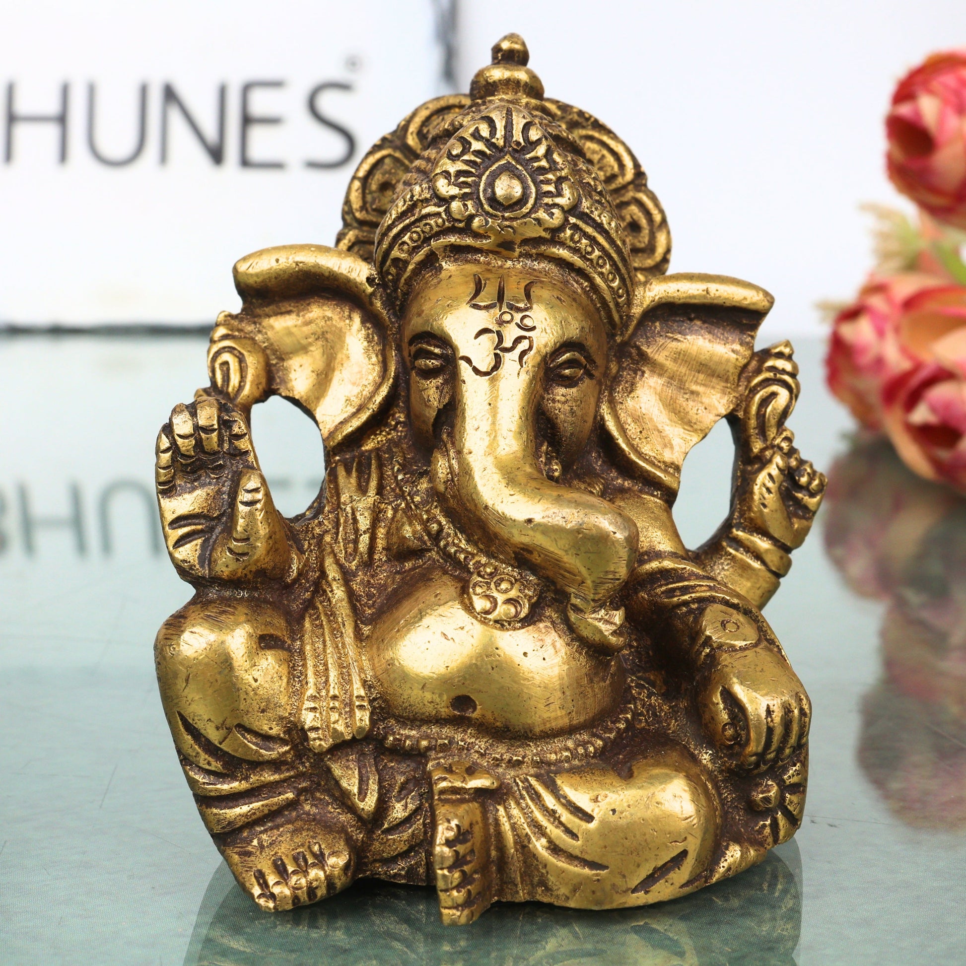 Brass Ganapati Vinayaka Idol Handcrafted Traditional Takiya Ganesha Murti for Pooja Home Decor & Gifting, Gold, 4 Inch, 1 Piece