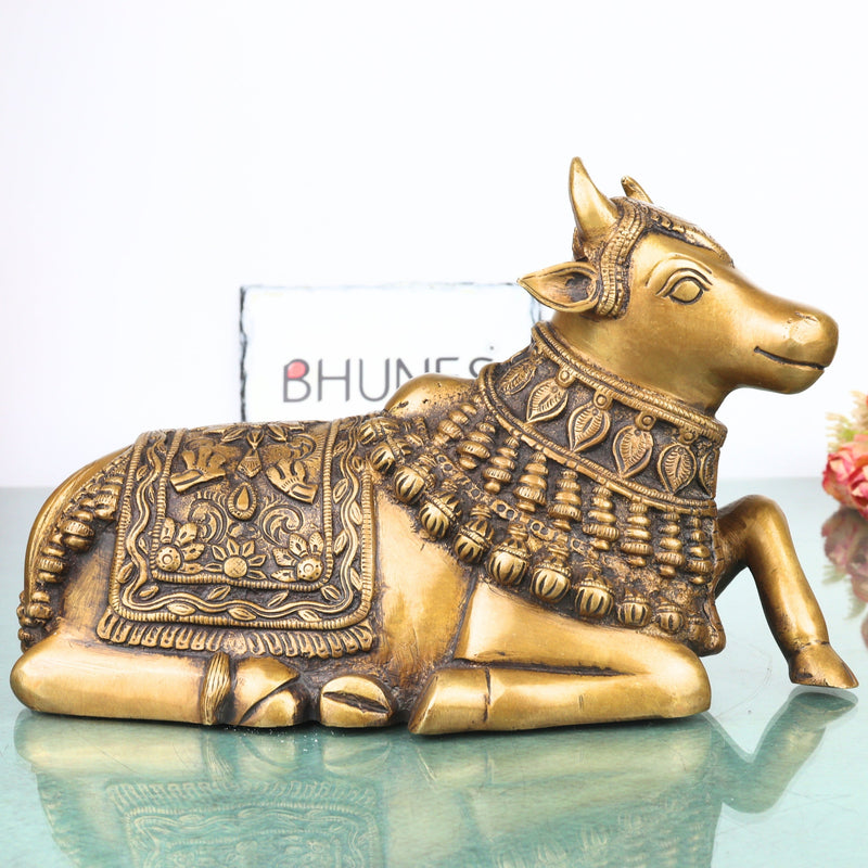 Brass Nandikeshwara Nandi Idol, Handcrafted Traditional Chola Vrishabha Murti for Pooja, Decor & Gifting, Gold, 6.5 Inch, 1 Piece