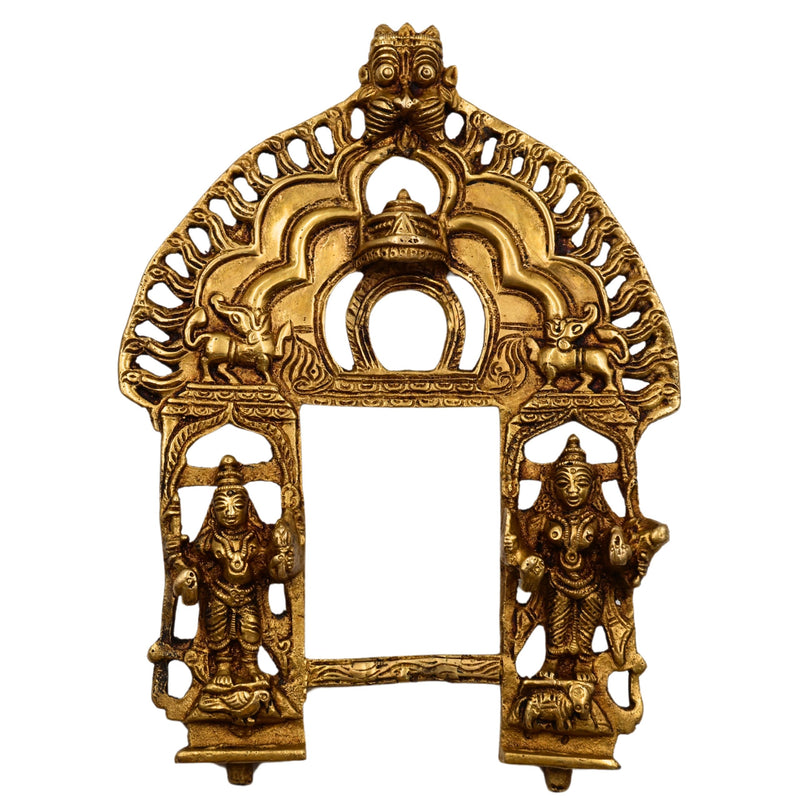 Brass Handcrafted Prabhavali Frame with Dwarpal – Wall Hanging Arch for Home Temple Decor, Prabhawali for Deity, Traditional Prabhaval Backdrop, Gold, 11 Inch, 1 Piece