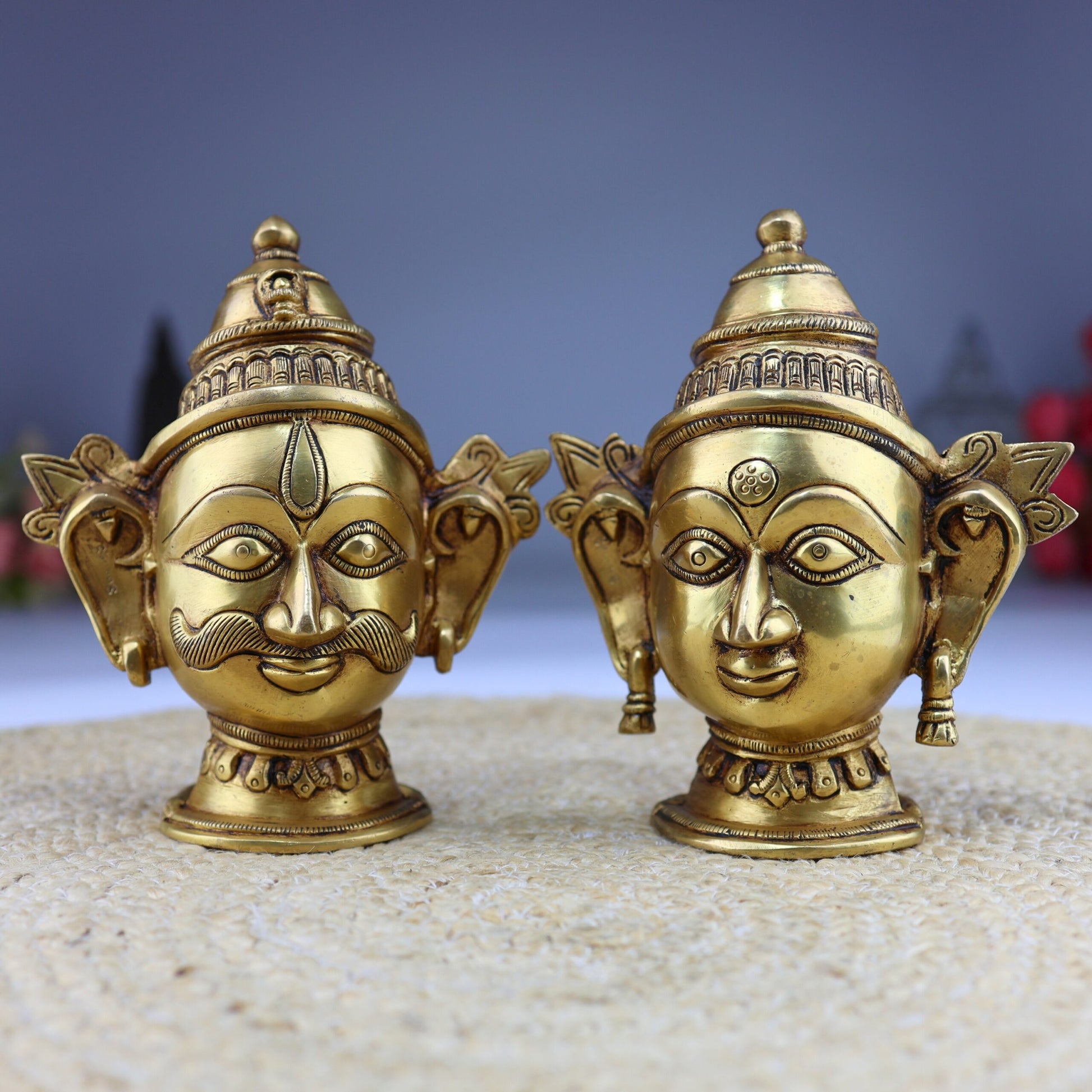 Brass Shiva Parvati Head Murti | Gauri Shankar Face Idol | Tamra Shiv Shakti Statue | Ardhanarishwar Handmade Spiritual Decor,Gold, 7 Inch, 1 Piece
