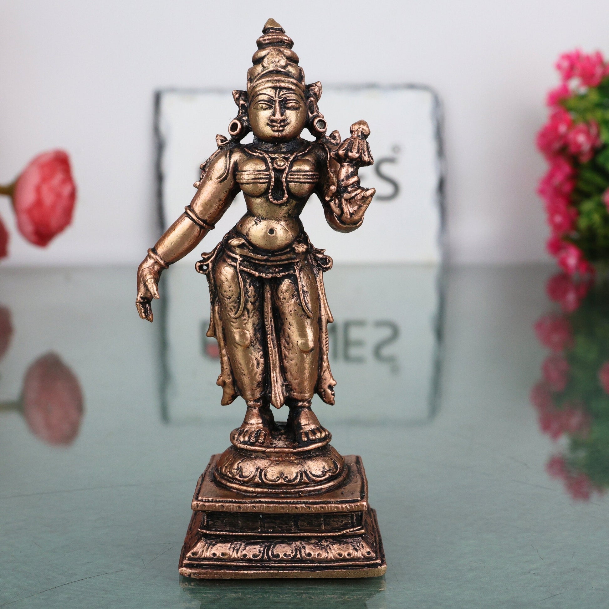 Copper Bhudevi Idol Sri Bhoomi Devi Prithvi Mata Vasundhara Dharani Tamra Murti for Puja Mandir Home Decor, Brown, 4 Inch, 1 Piece
