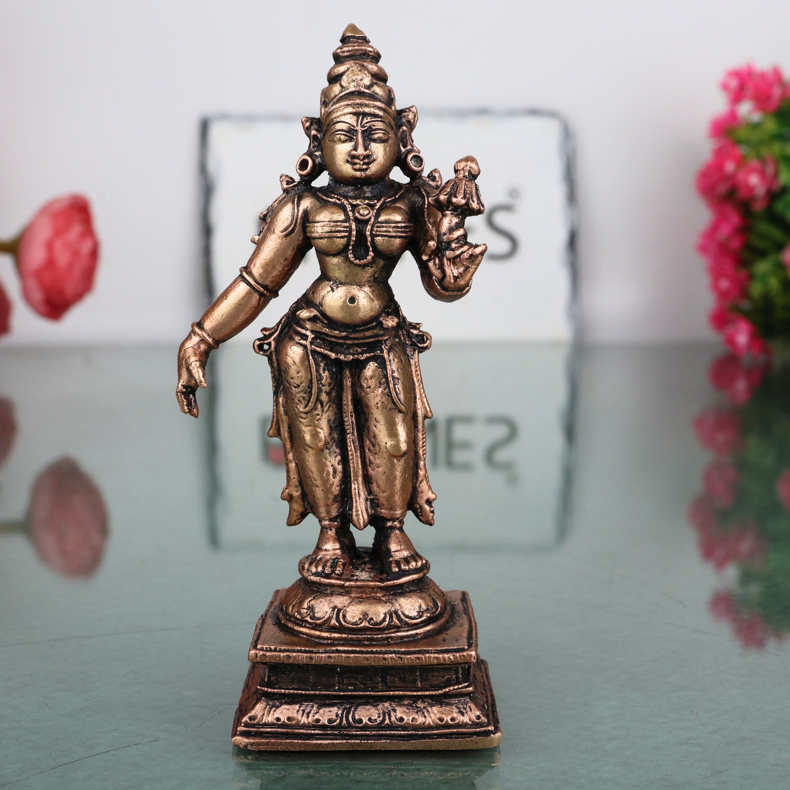 Copper Bhudevi Idol Sri Bhoomi Devi Prithvi Mata Vasundhara Dharani Tamra Murti for Puja Mandir Home Decor, Brown, 4 Inch, 1 Piece