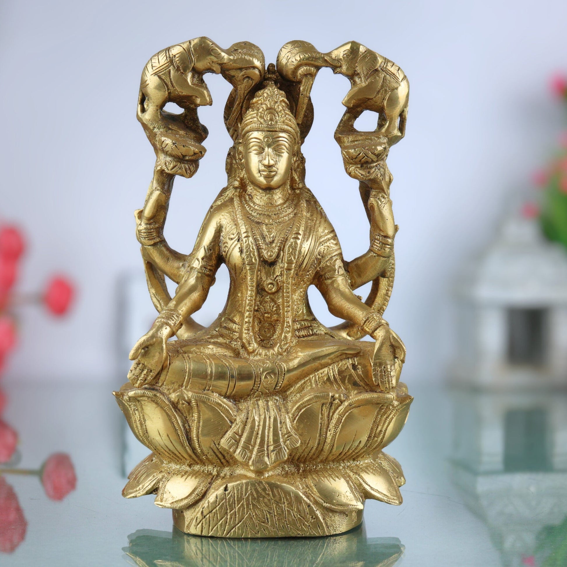 Handcrafted Brass Gaja Lakshmi Idol | Lakshmi Devi with Elephants | Gajalakshmi Murti for Pooja, Temple & Home Decor, Gold, 7 Inch, 1 Piece