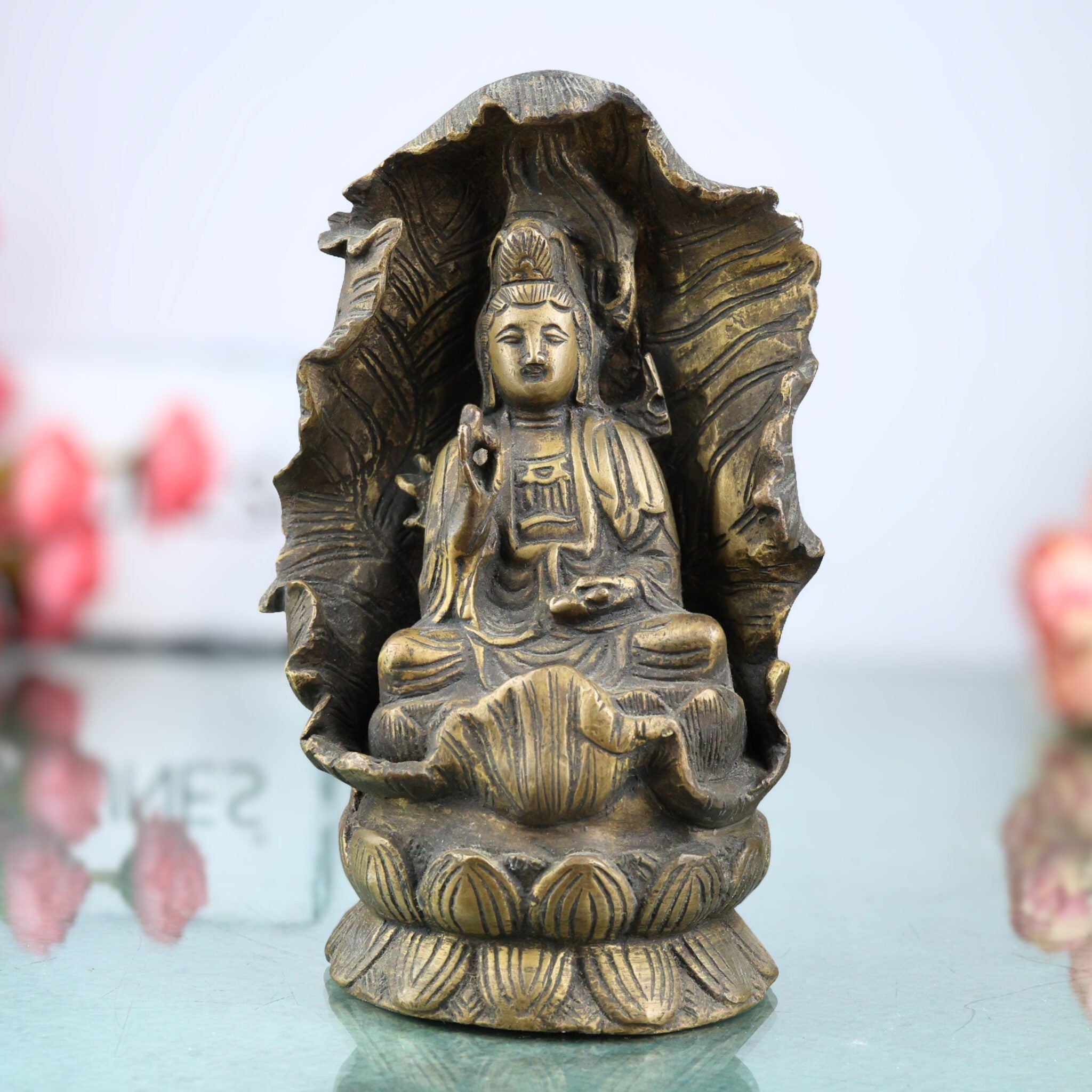 Handcrafted Brass Lord Buddha Idol | Antique Gautam Buddha Murti | Shakyamuni Siddhartha Statue for Home Decor, Pooja, Meditation & Gifts, Gold, 6 Inch, 1 Piece