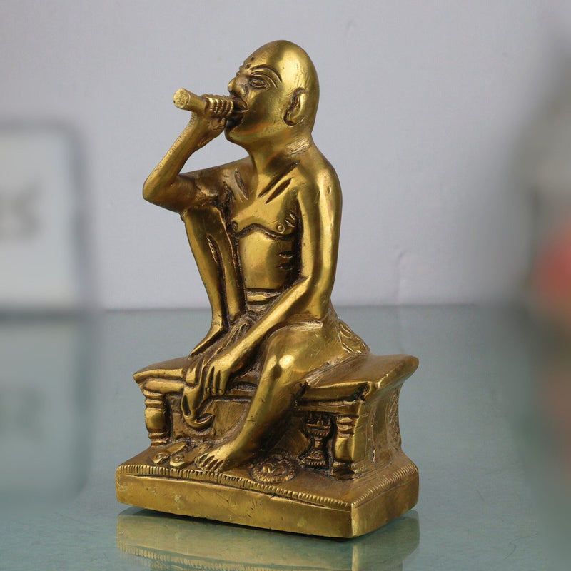Handcrafted Brass Gajanan Maharaj Idol | Shegaon Maharaj Murti | Solid Brass Saint Sculpture for Home Temple Pooja & Spiritual Decor, Gold, 5 Inch, 1 Piece