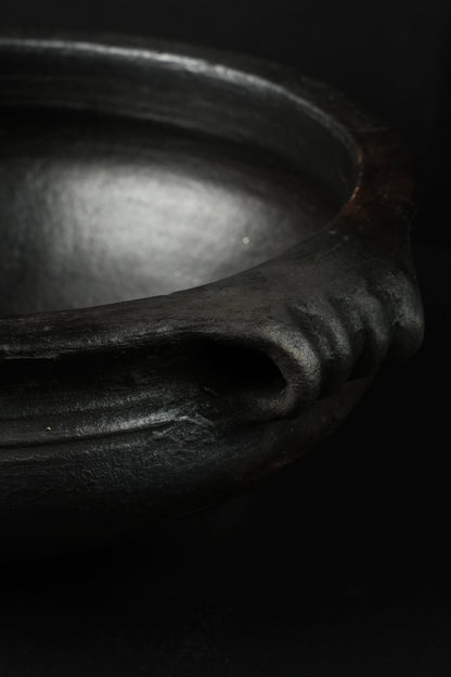 Blackened Clay Uruli Extra Large ( HOUSE DECOR - SUPER LARGE)