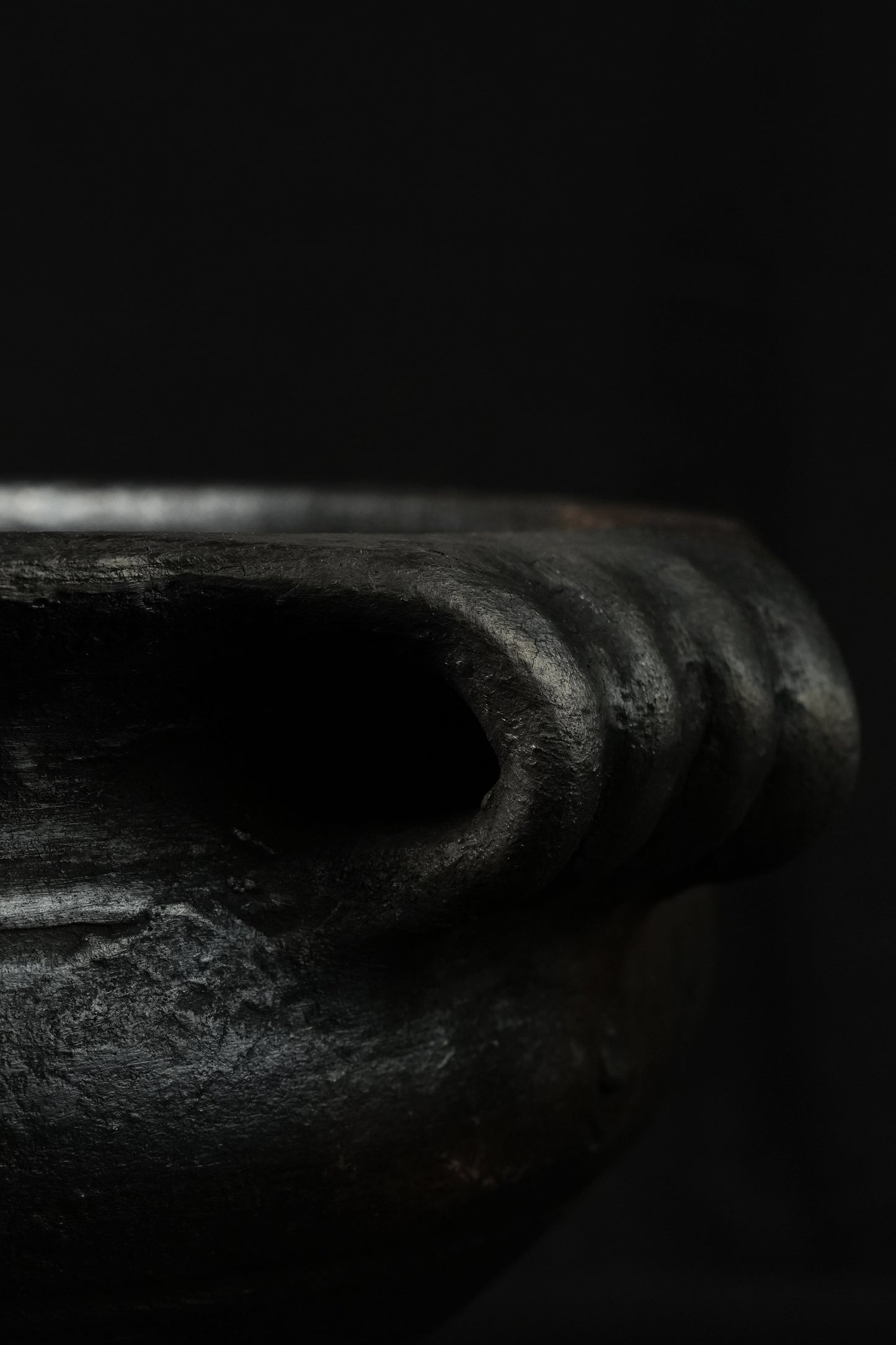 Blackened Clay Uruli Extra Large ( HOUSE DECOR - SUPER LARGE)