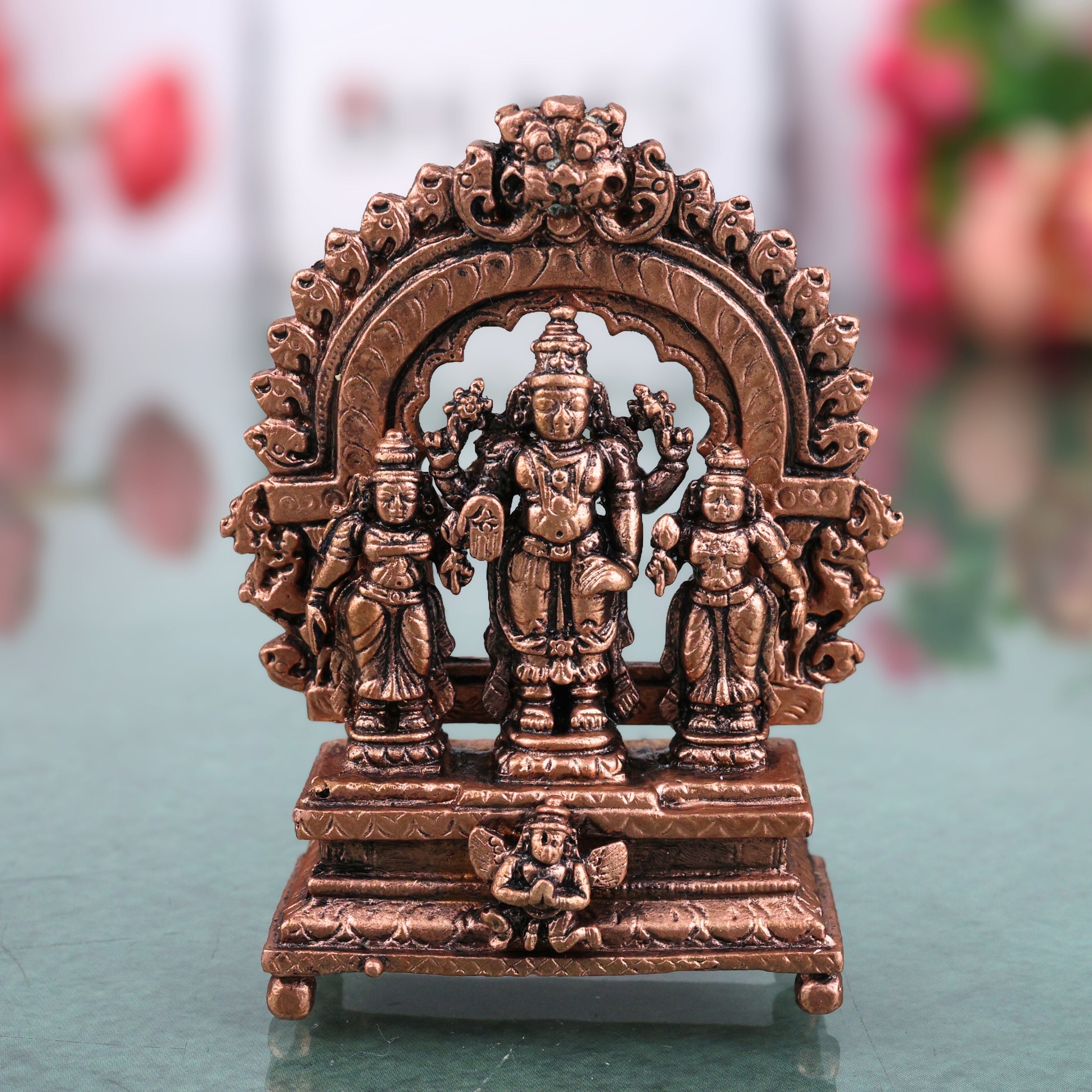 Copper Vishnu Parivar Idol Lakshmi Narayan Bhudevi Murti Sriman Narayana Perumal Sri Devi Bhu Devi Tamra Narayana Family Vigraha for Puja Mandir Home Decor Gift Sculpture Statue, Brown, 3 Inch, 1 Piece