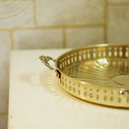 Pooja Thali with Handle [Jaalidar Khomcha]