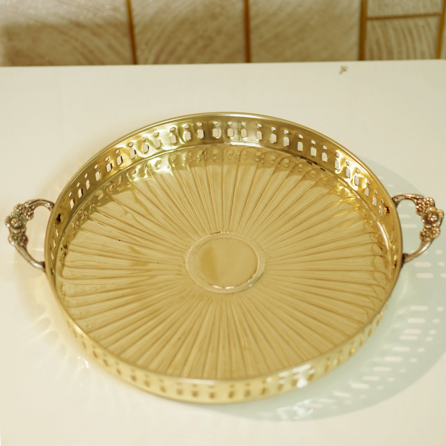 Pooja Thali with Handle [Jaalidar Khomcha]