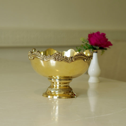Brass decorative fruit bowl / table bowl