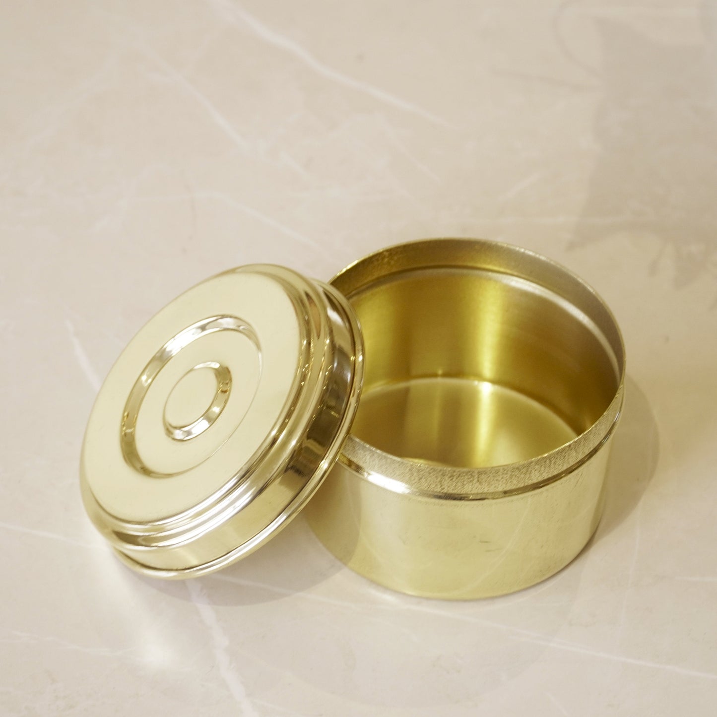 Brass Small Laddu Box / Katordaan